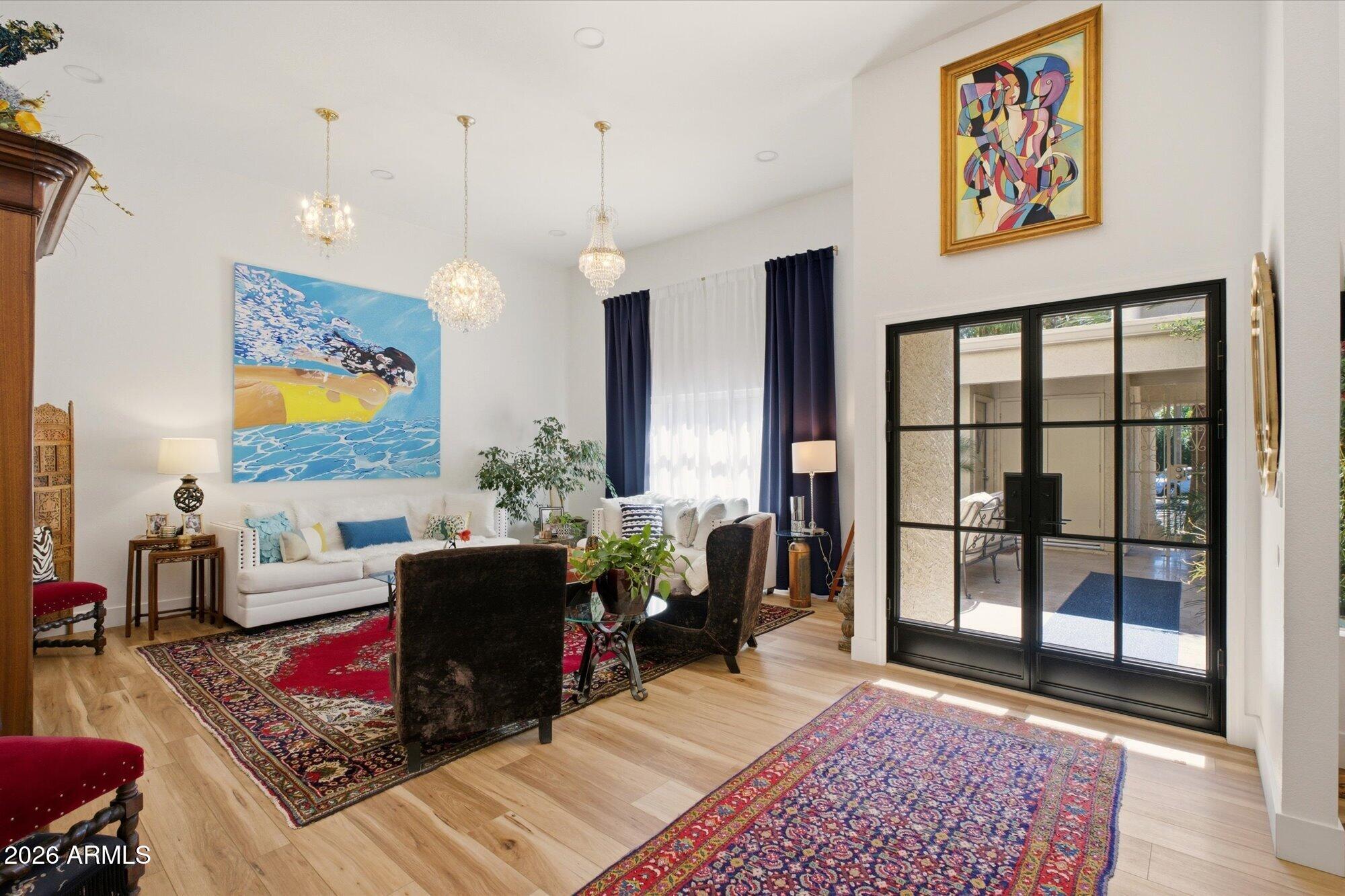 8212 E DEL CUARZO Drive