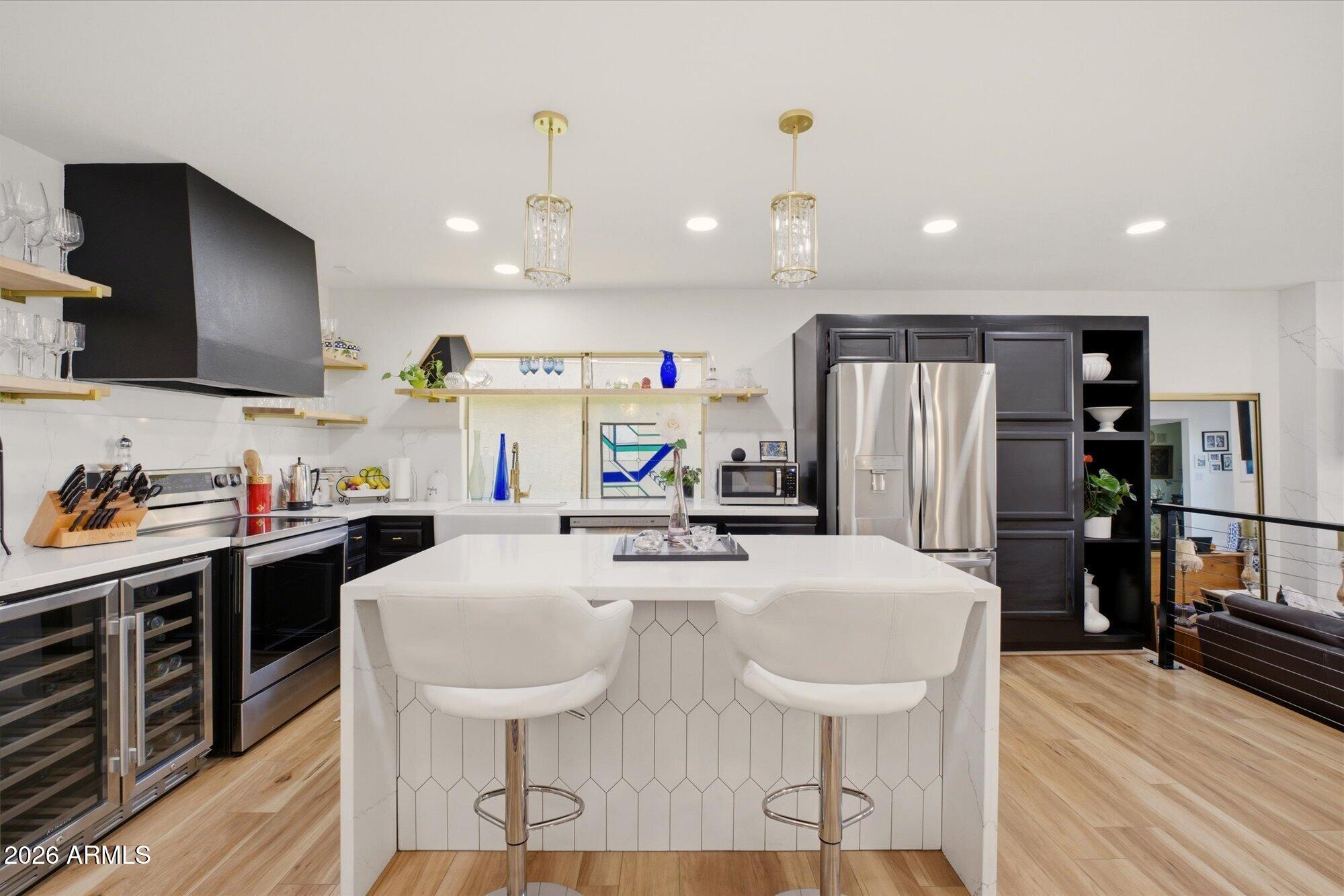 8212 E DEL CUARZO Drive