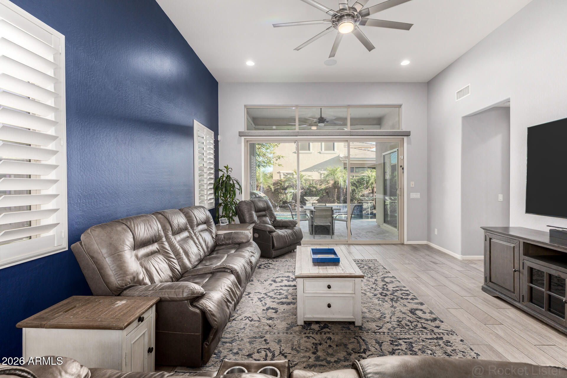 10529 E DURANT Drive