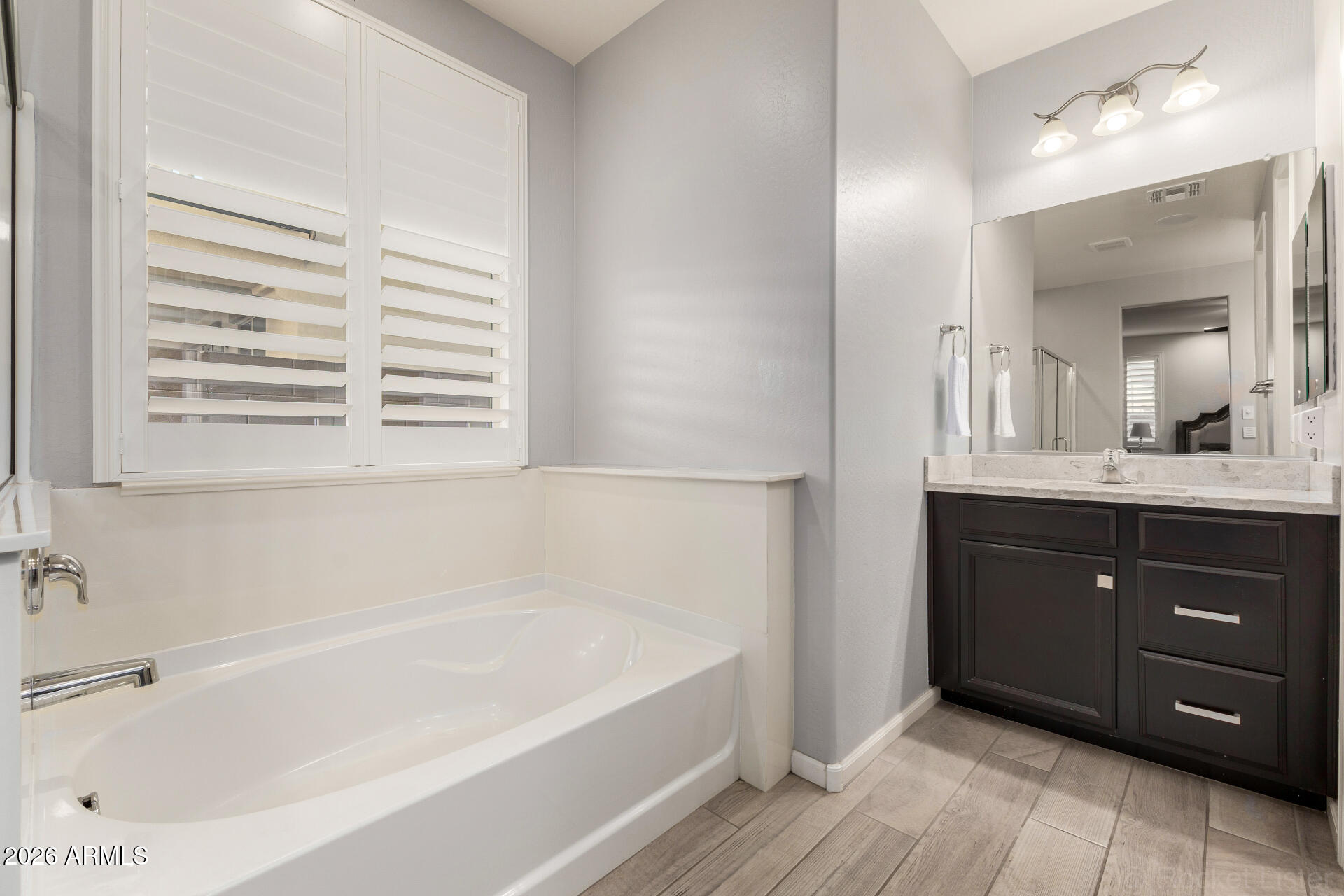 10529 E DURANT Drive