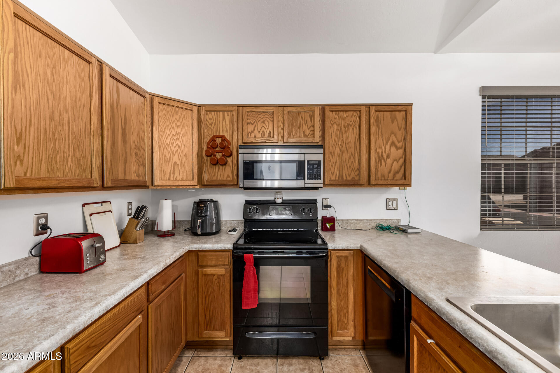 8802 E UNIVERSITY Drive 10