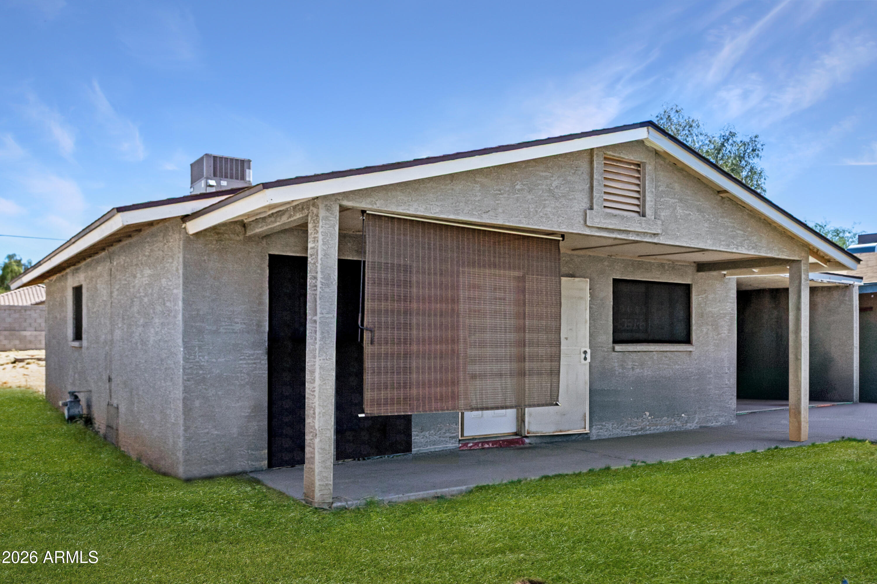 319 S 7TH Street
