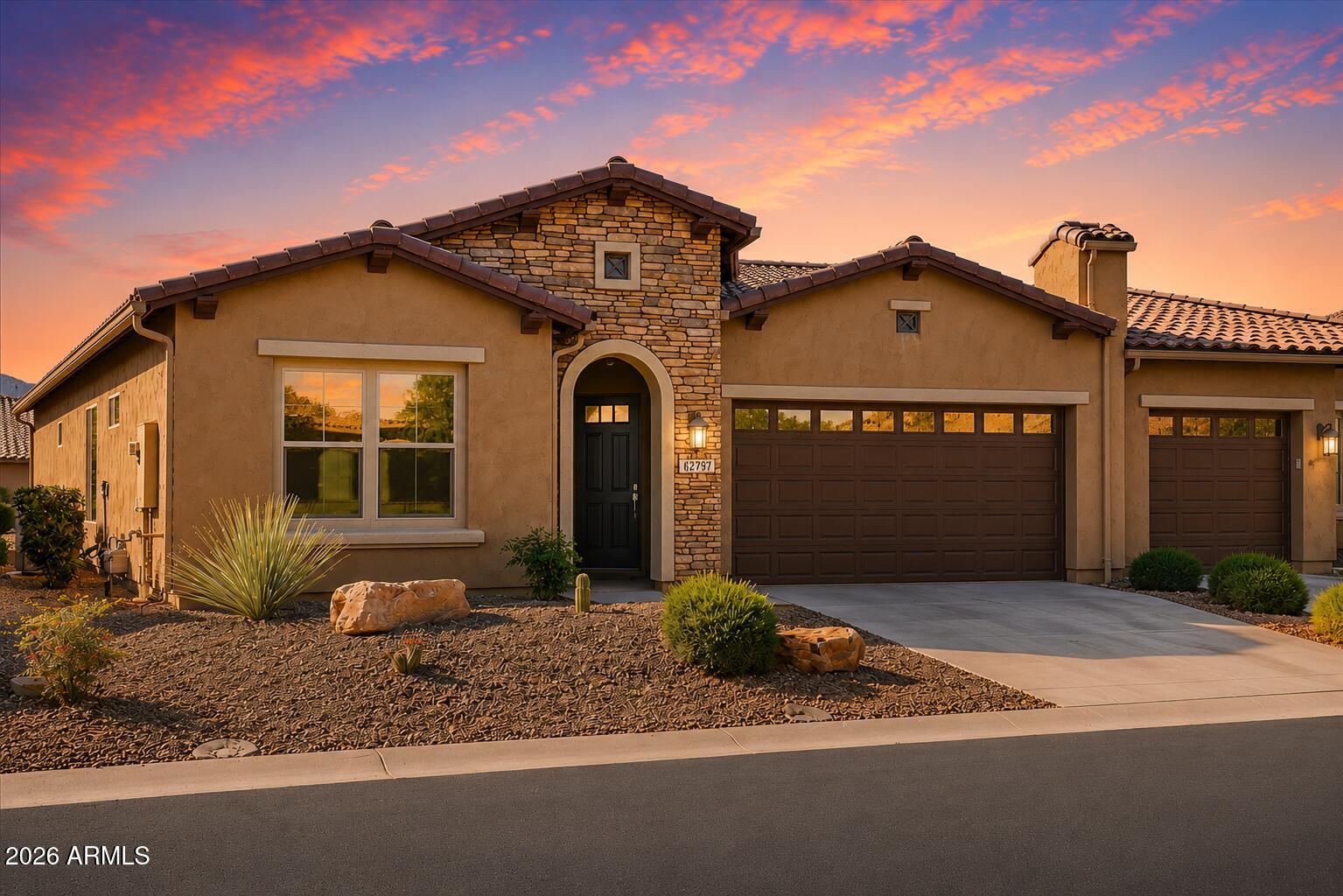 62797 E THUNDER ROCK Drive