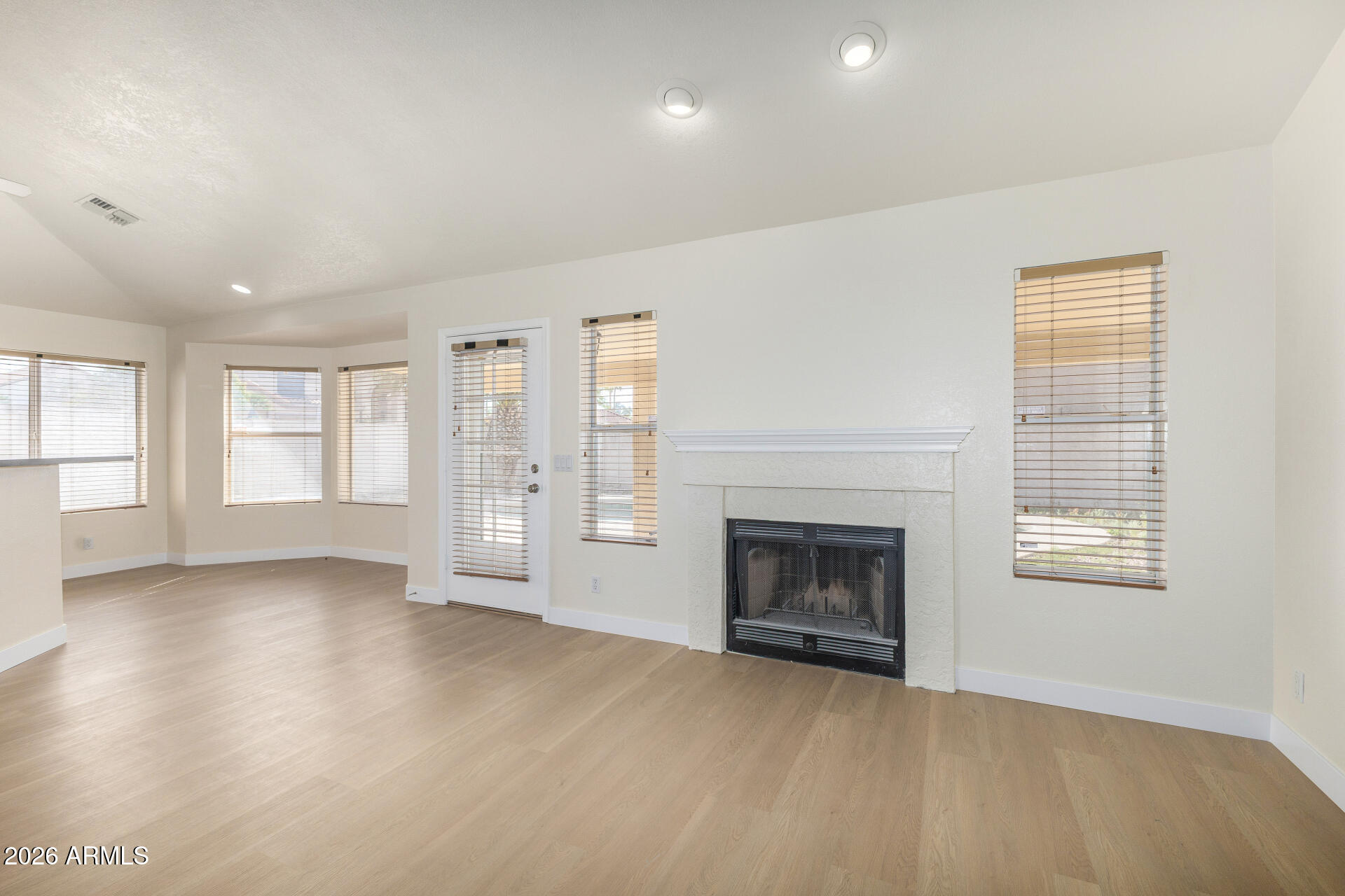 6565 E QUARTZ Street