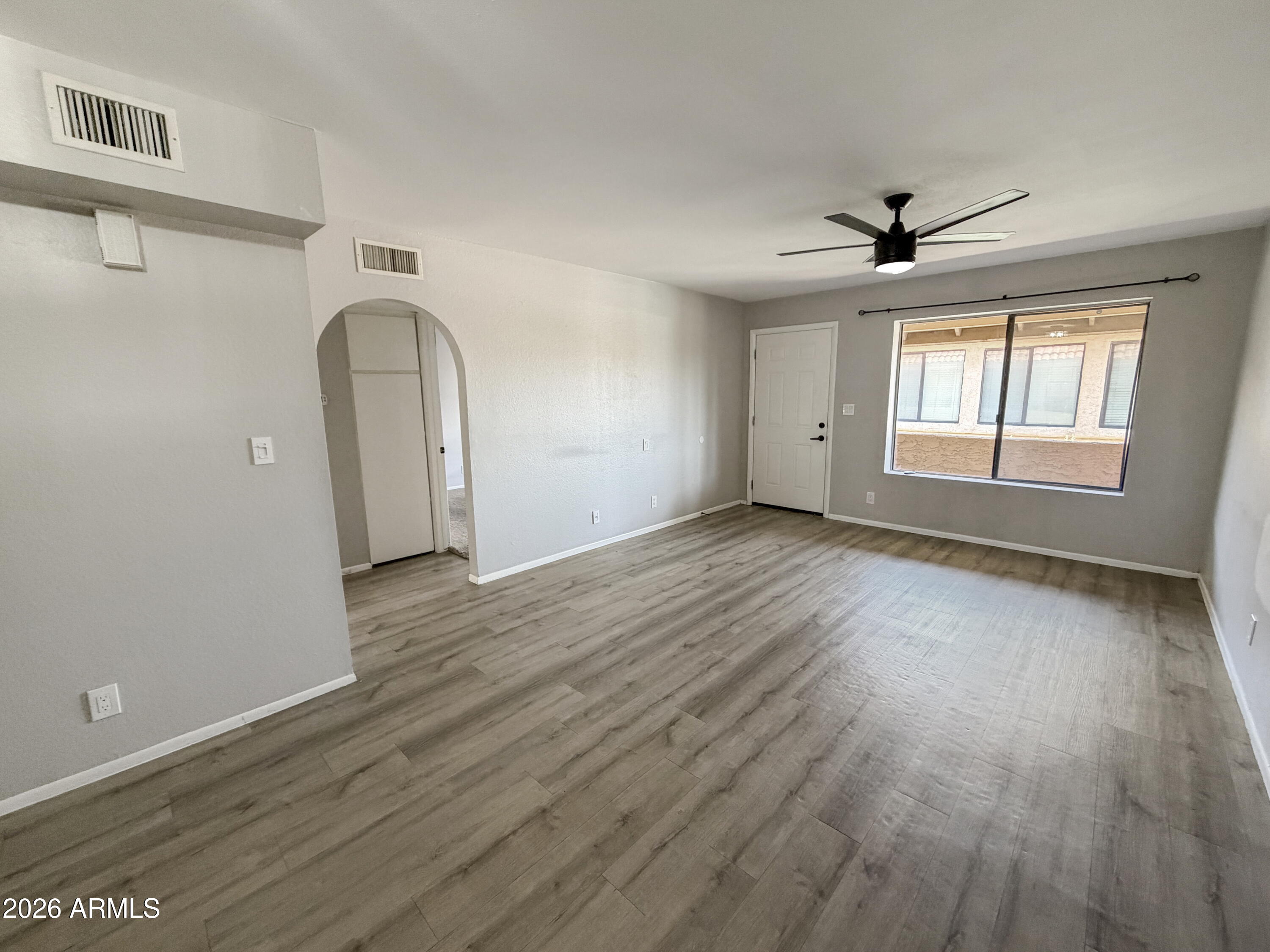 12635 N LA MONTANA Drive N 6