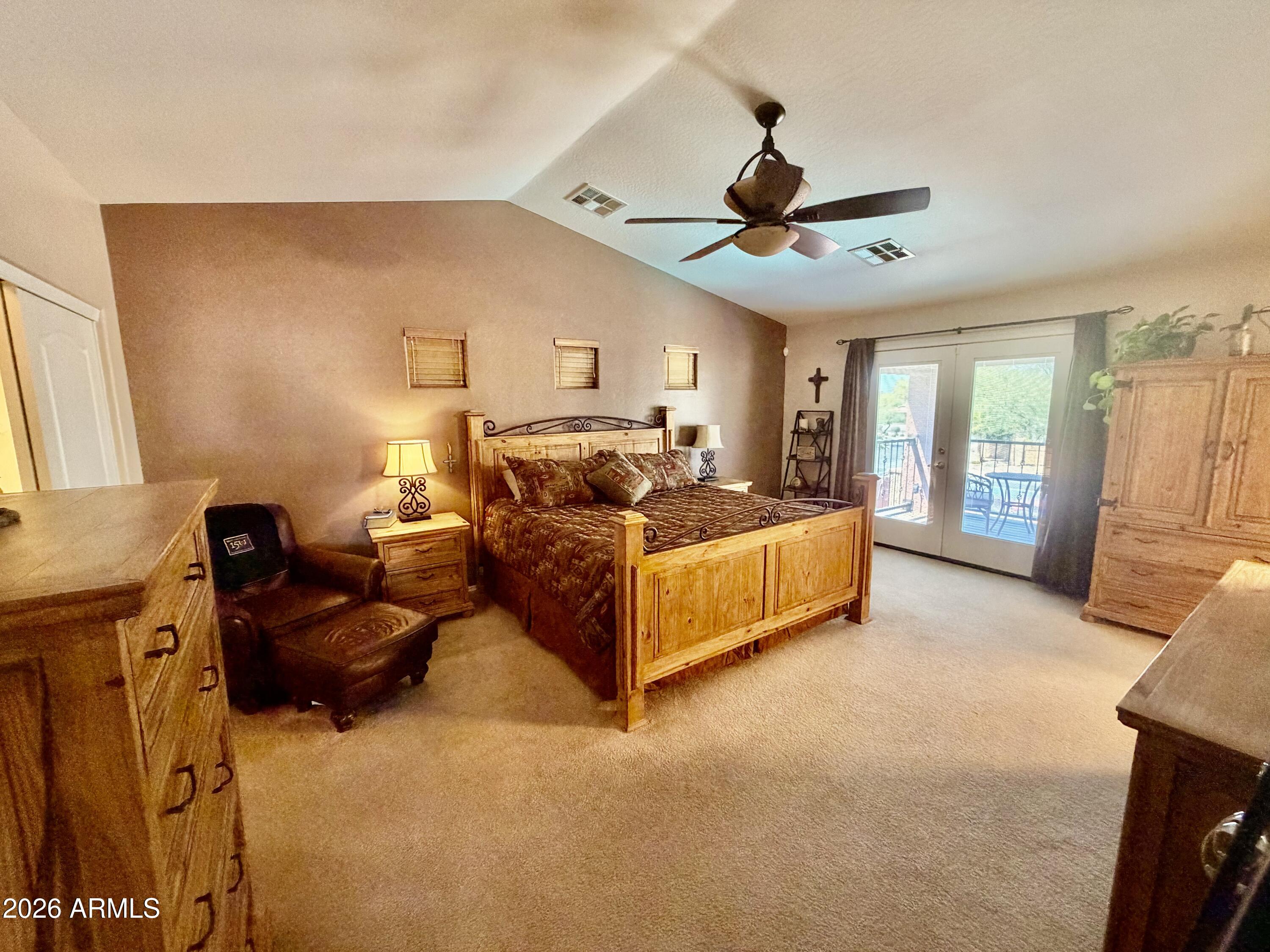 1863 N WESTFALL Lane