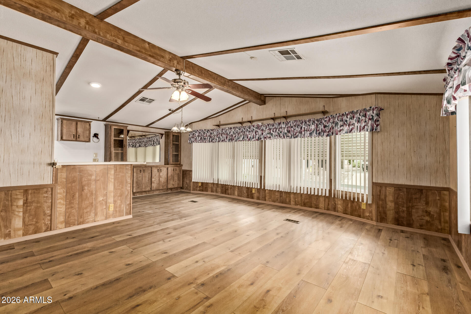 53 N MOUNTAIN Road 54