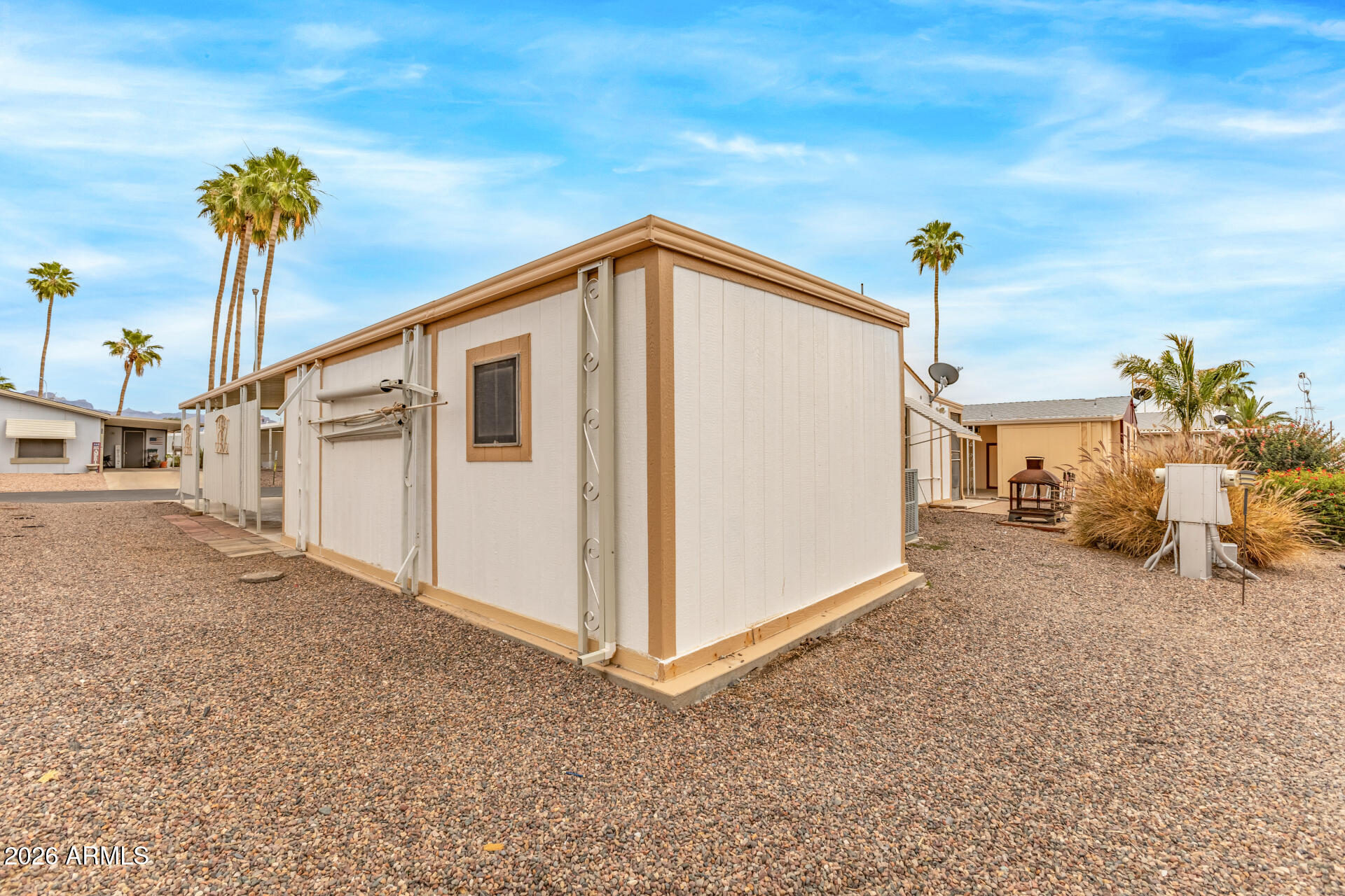 53 N MOUNTAIN Road 54