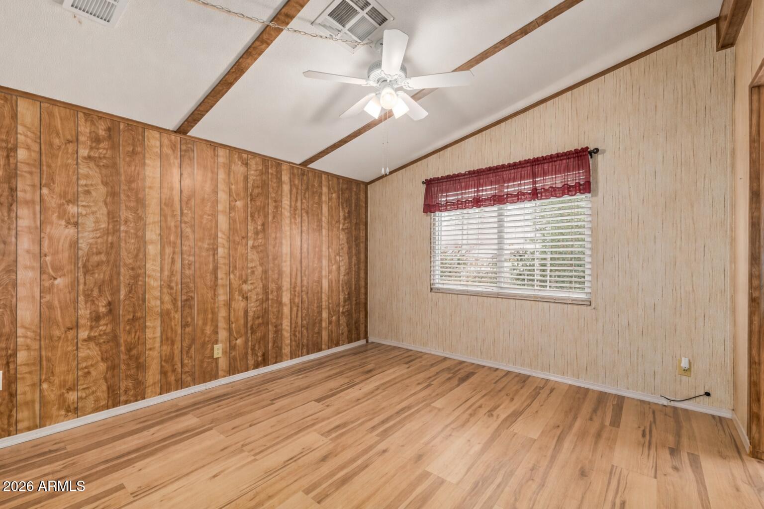 53 N MOUNTAIN Road 54
