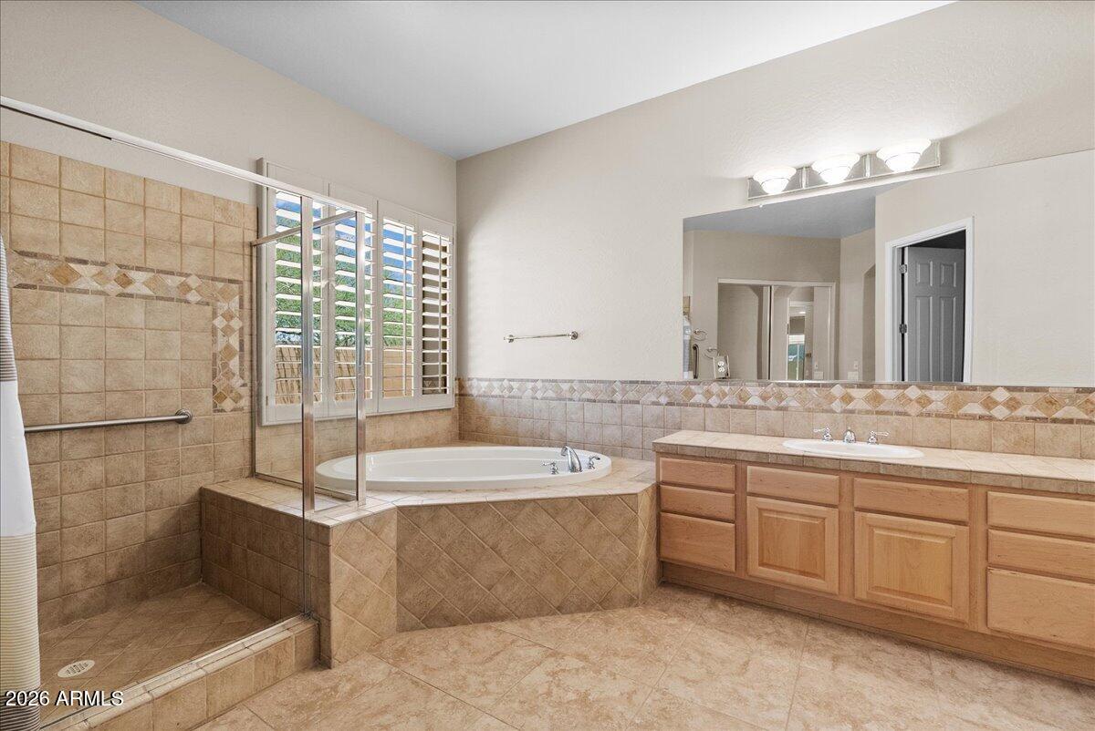17657 W WILLOW Drive