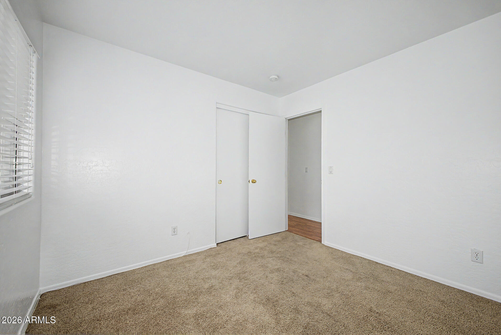 10809 W CAMBRIDGE Avenue