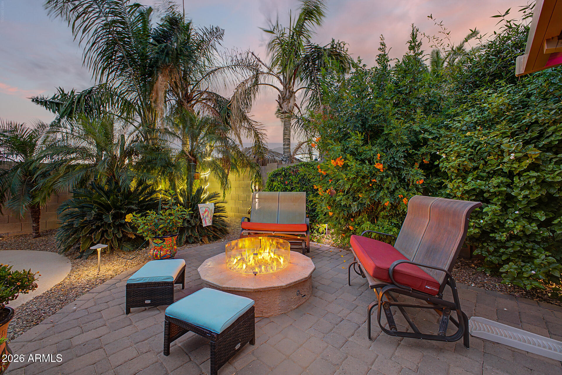 2803 W ANGEL Way
