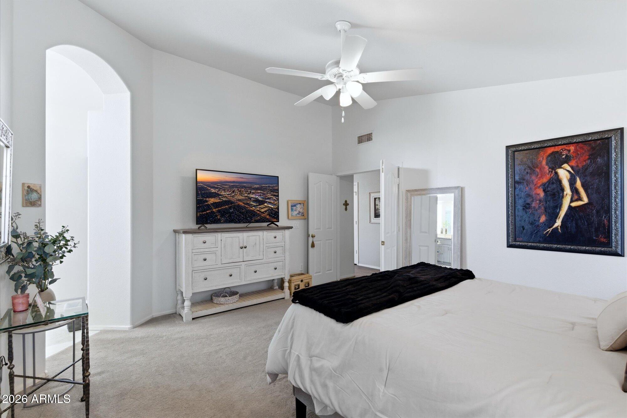 4712 E ADOBE Drive