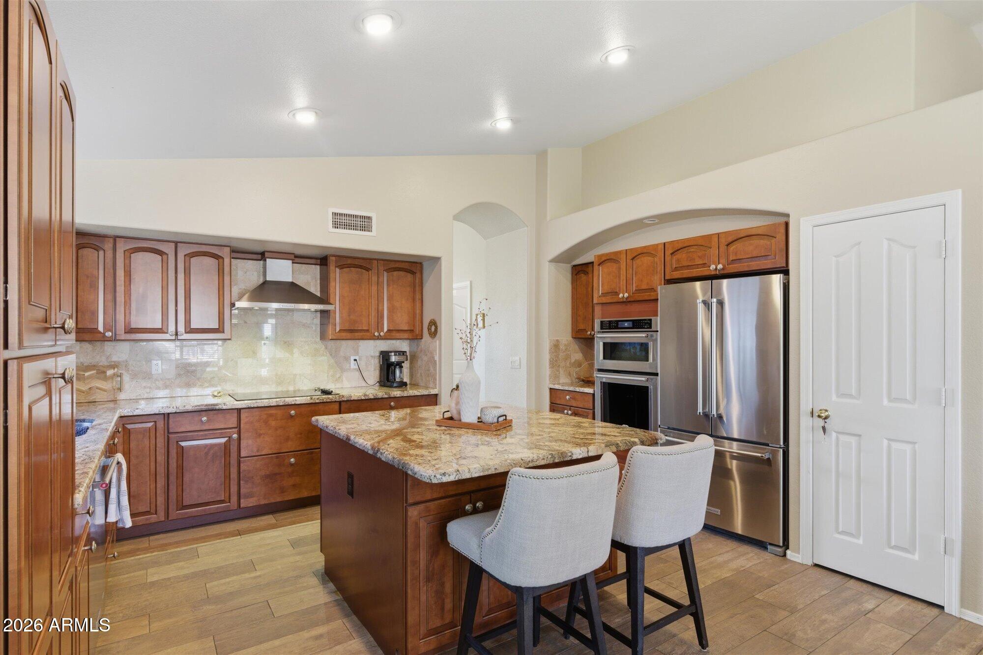 4712 E ADOBE Drive