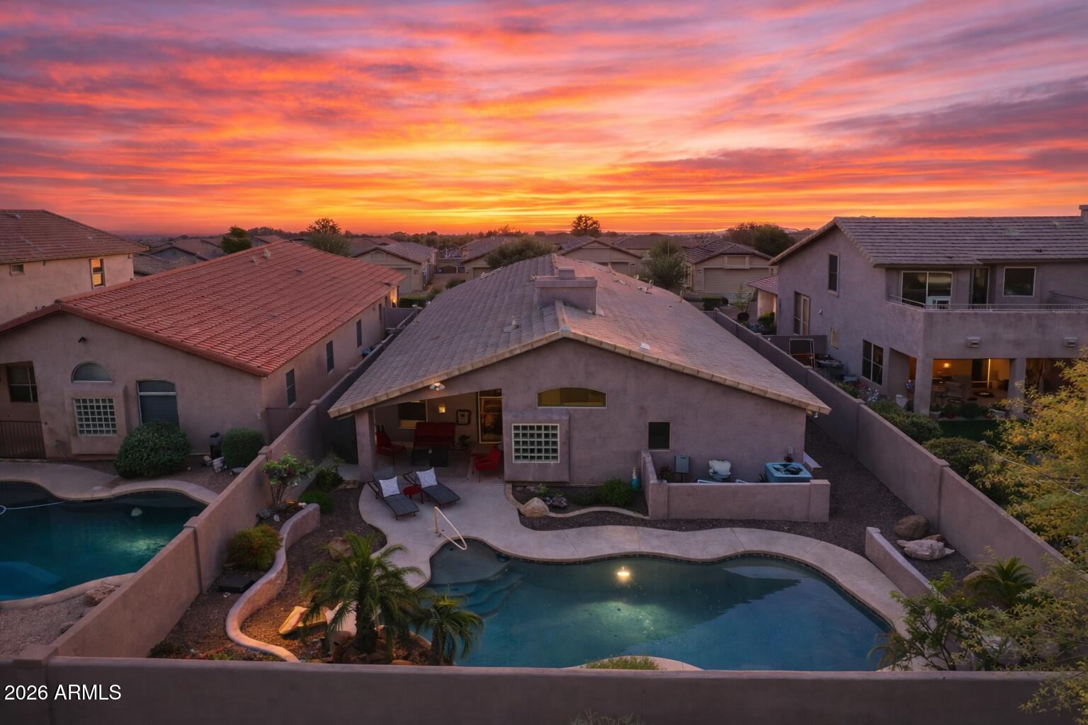 4712 E ADOBE Drive