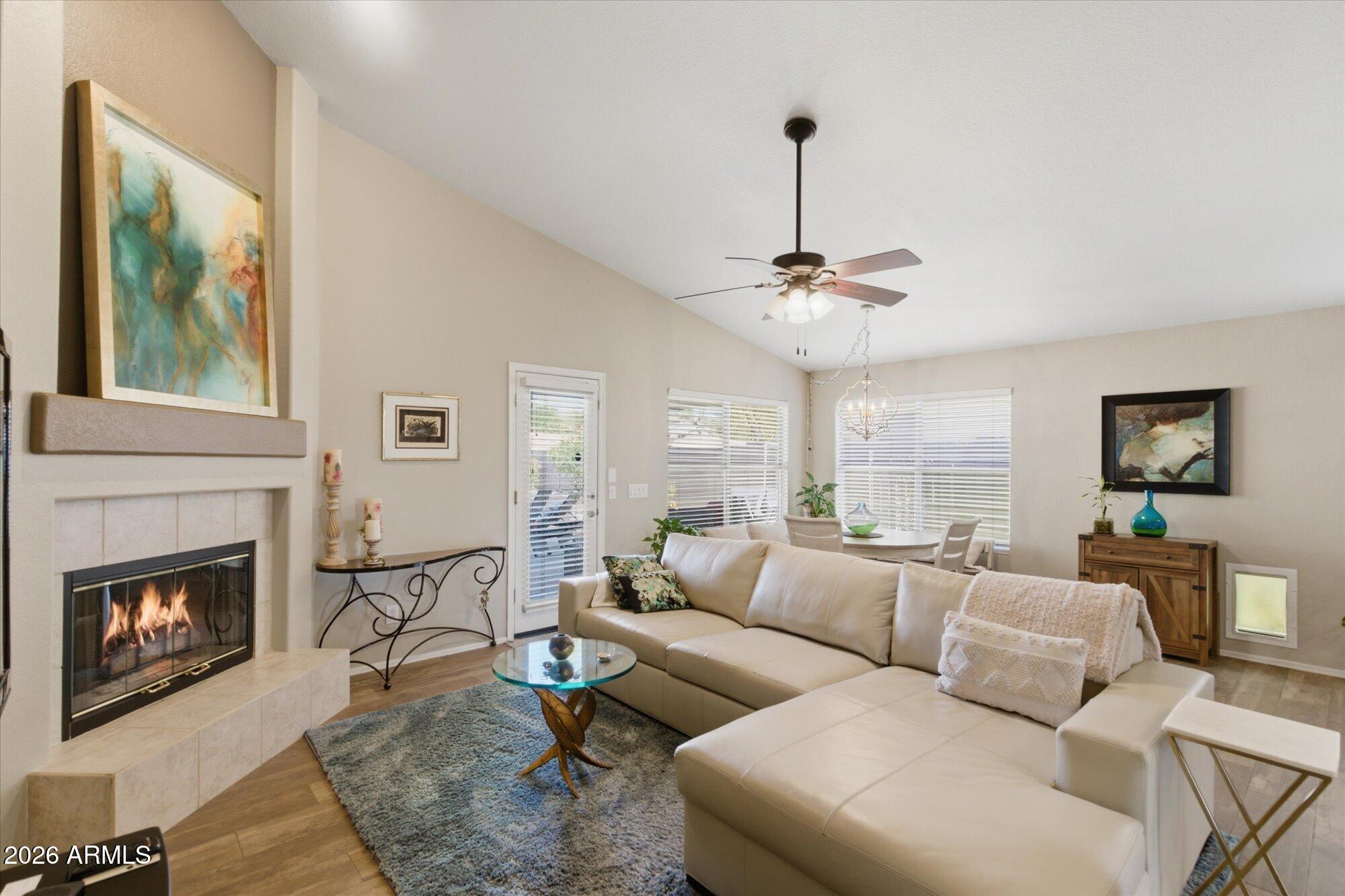 4712 E ADOBE Drive