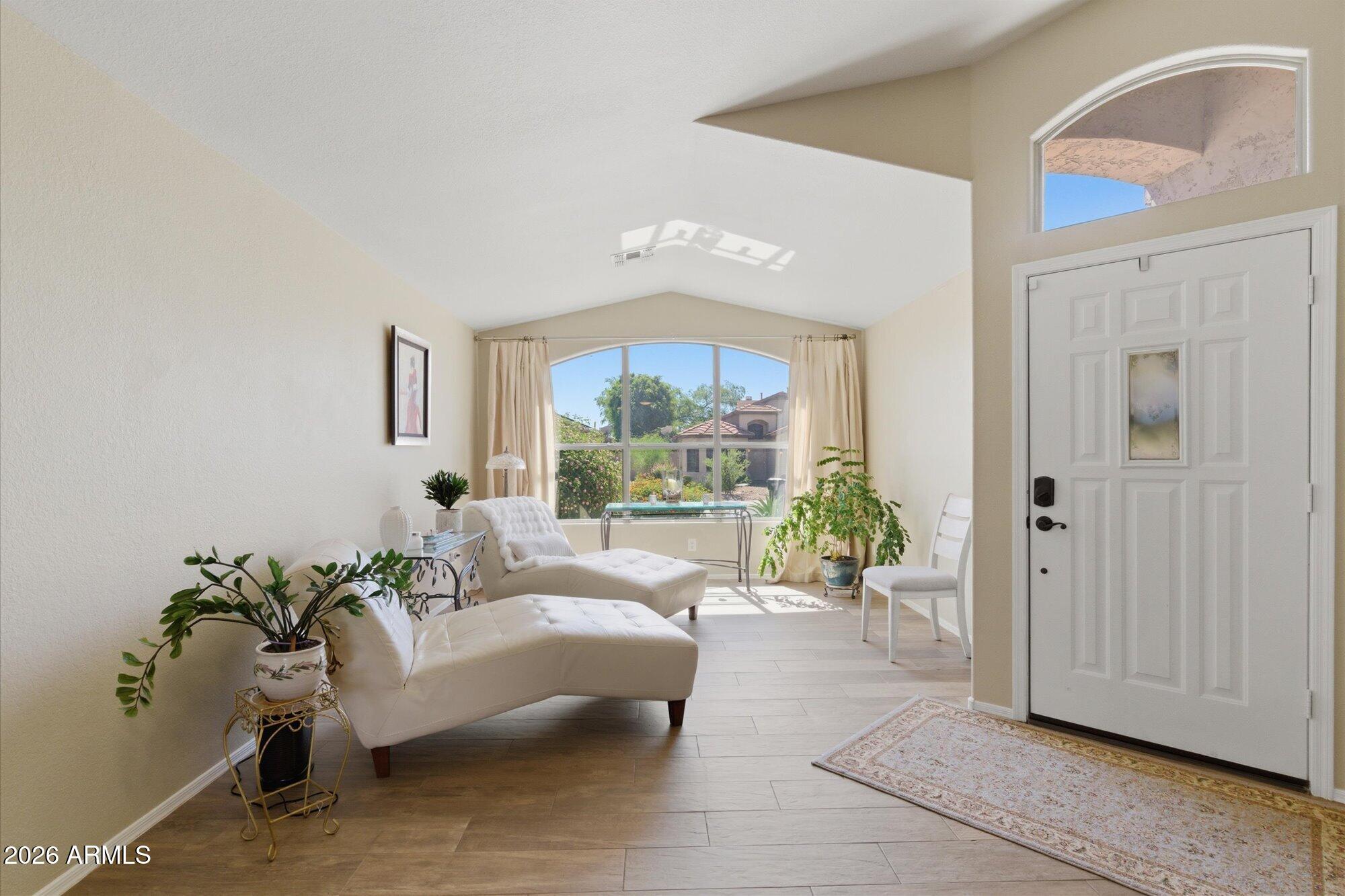 4712 E ADOBE Drive