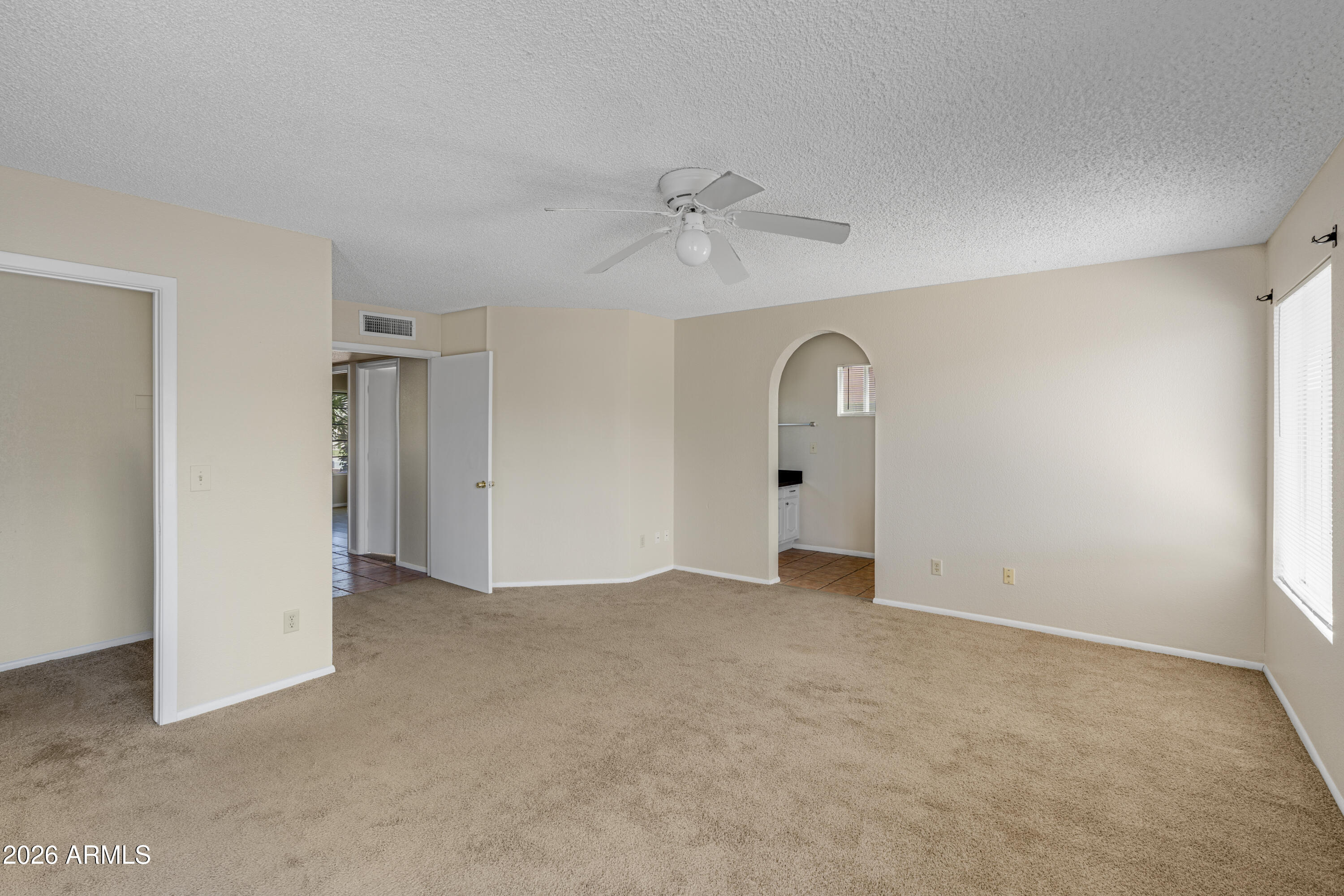 8119 W CORRINE Drive