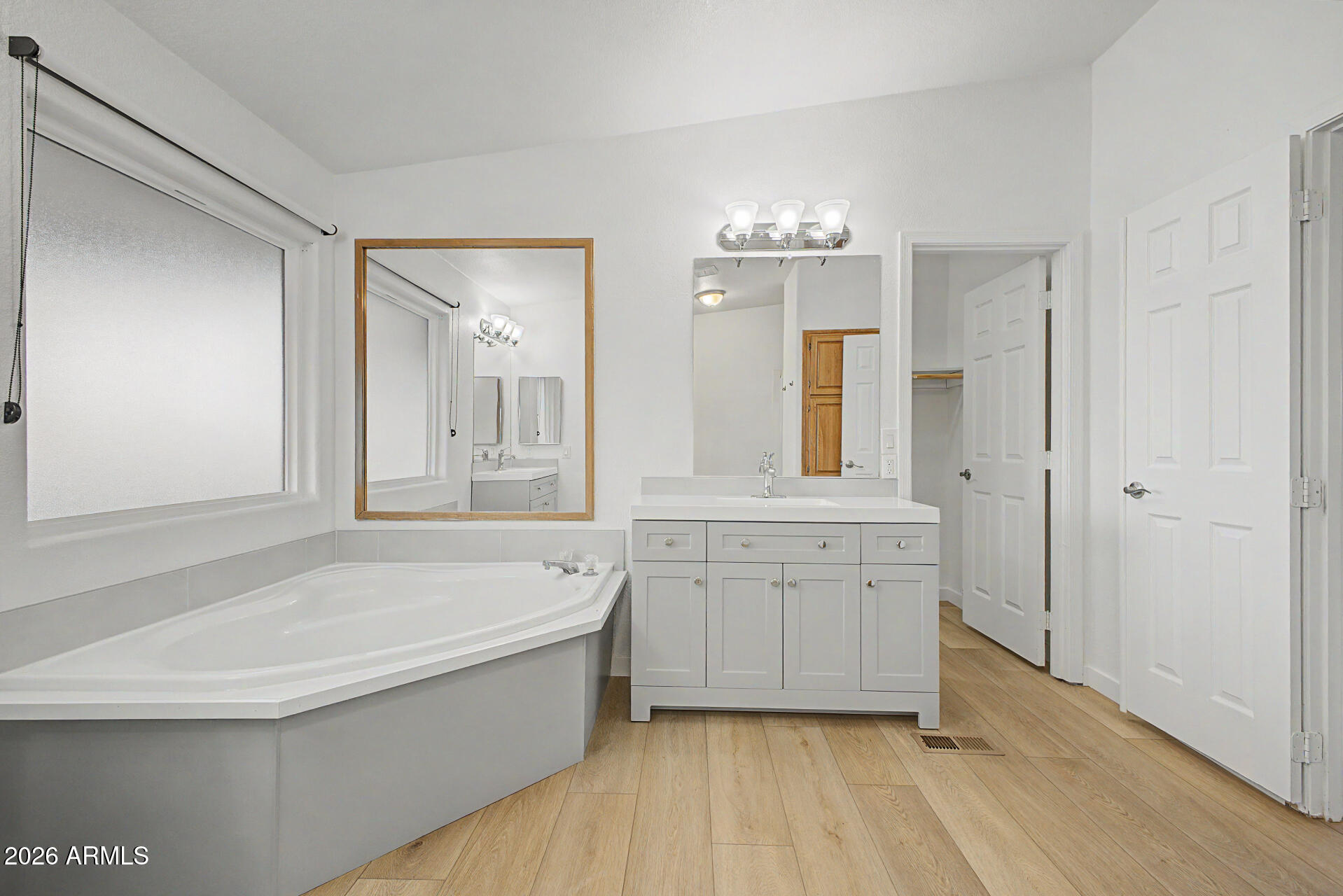 28732 N BRYCE Trail