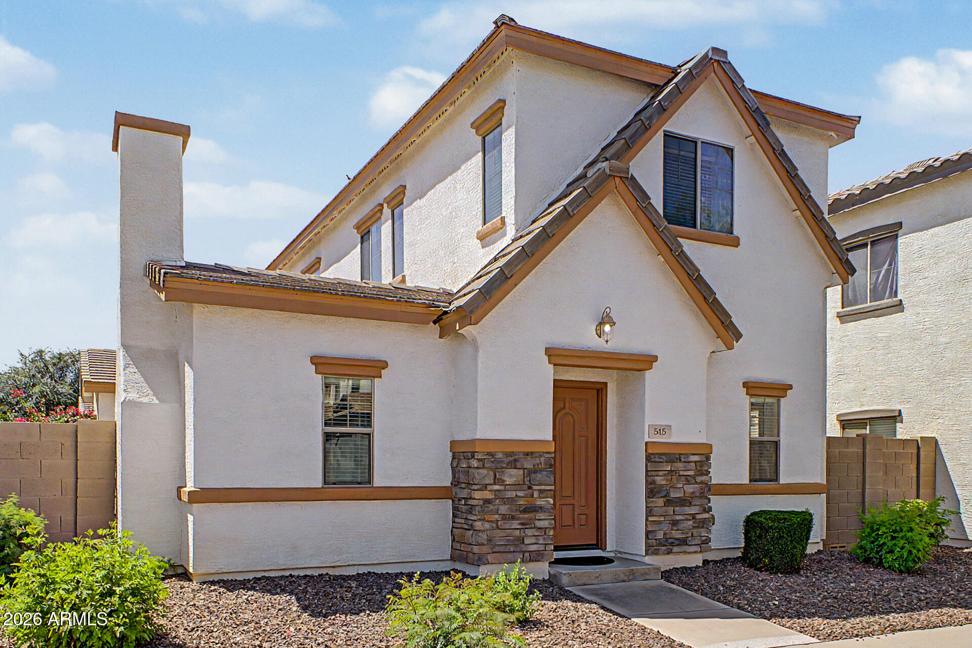 515 N CITRUS Lane