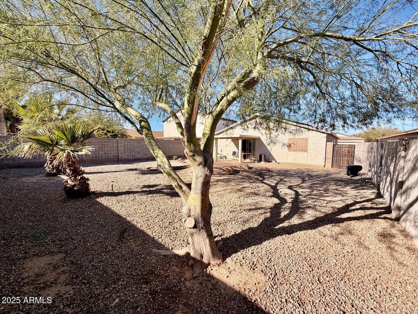 5989 E SUNRISE Circle