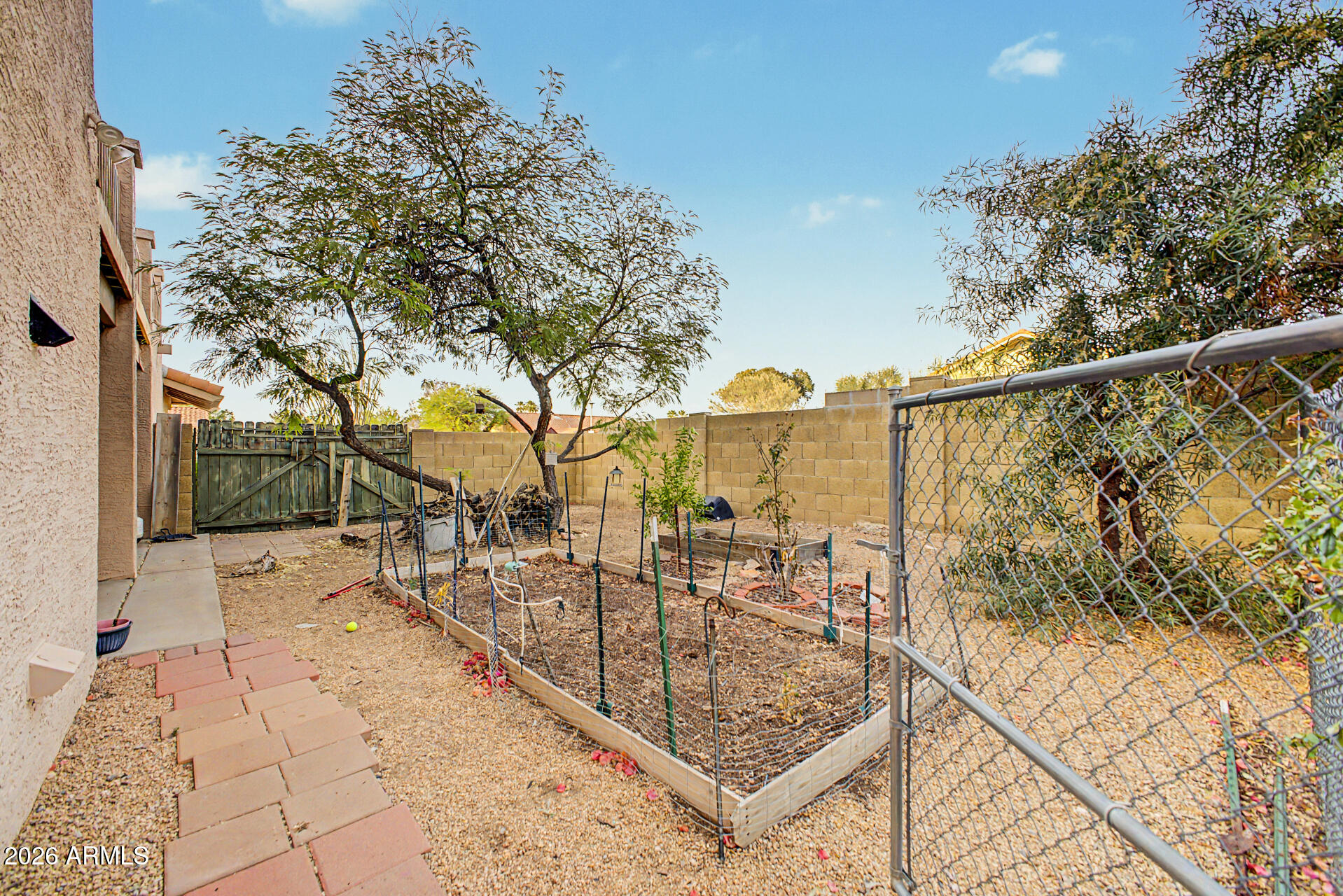 1265 E MARCONI Avenue