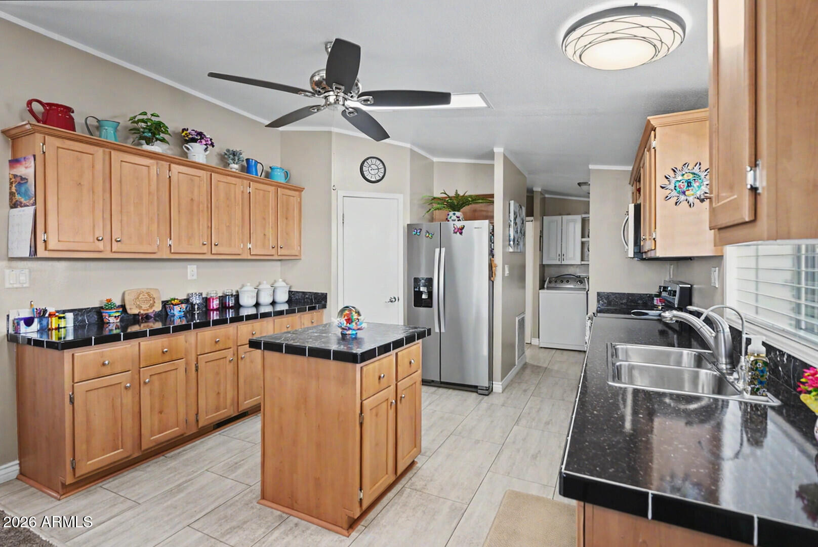 201 S GREENFIELD Road 211