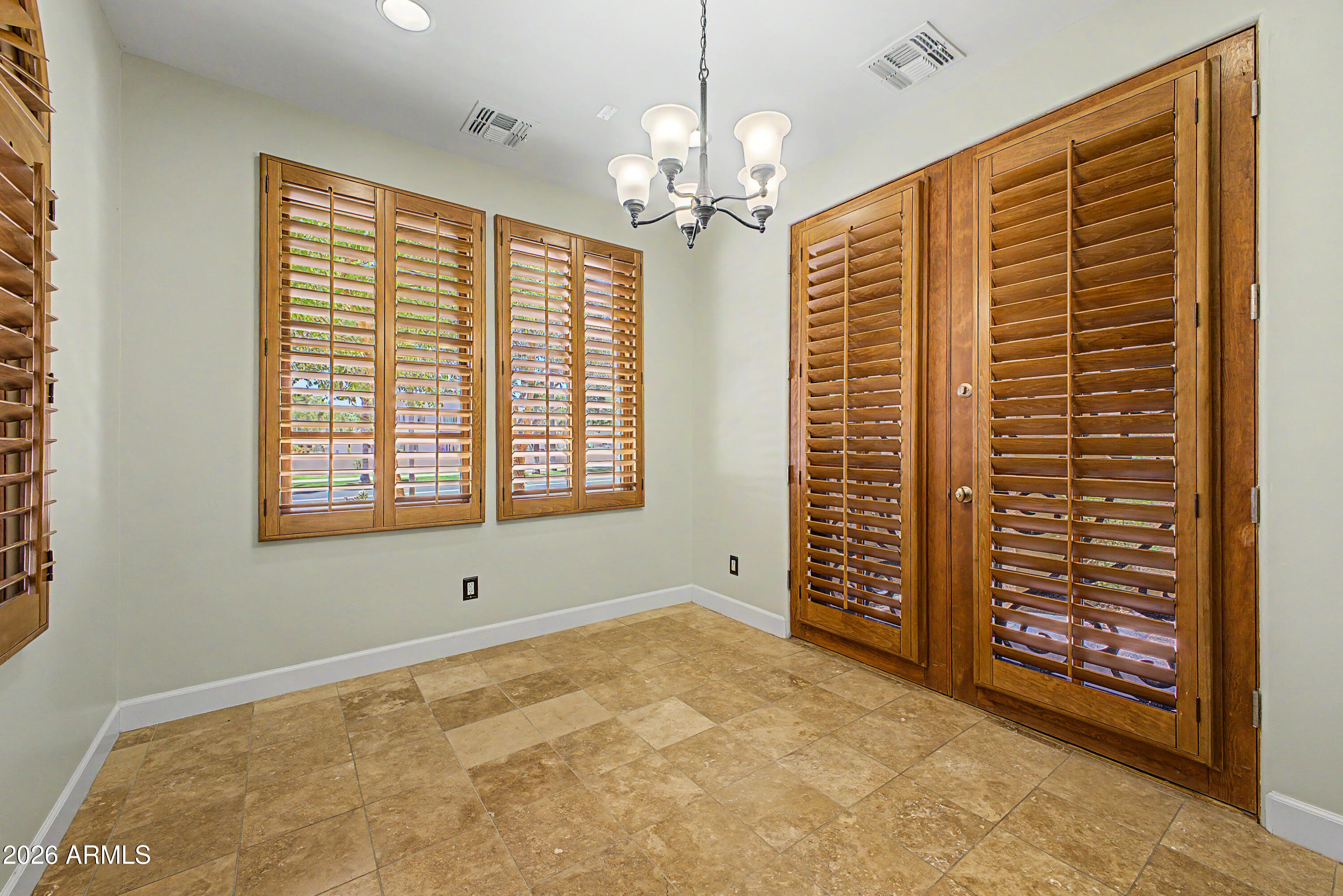 3510 E LAKEWOOD Parkway 115