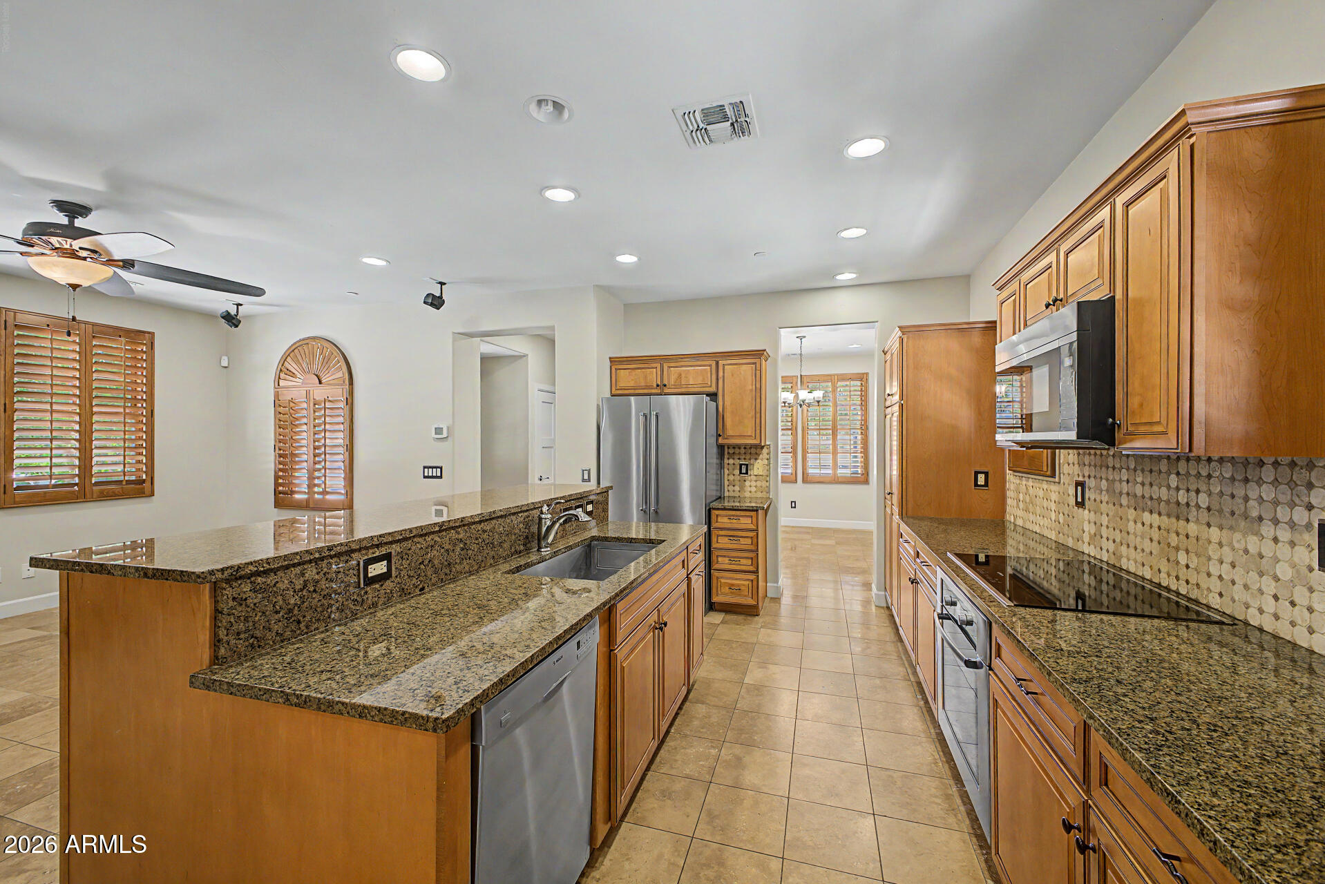 3510 E LAKEWOOD Parkway 115