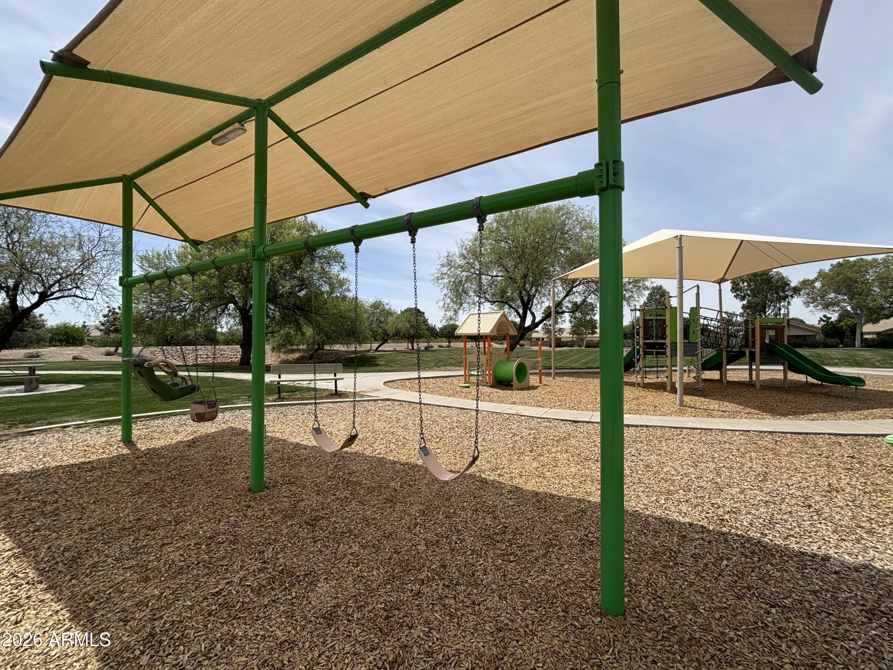 21063 E CALLE DE FLORES