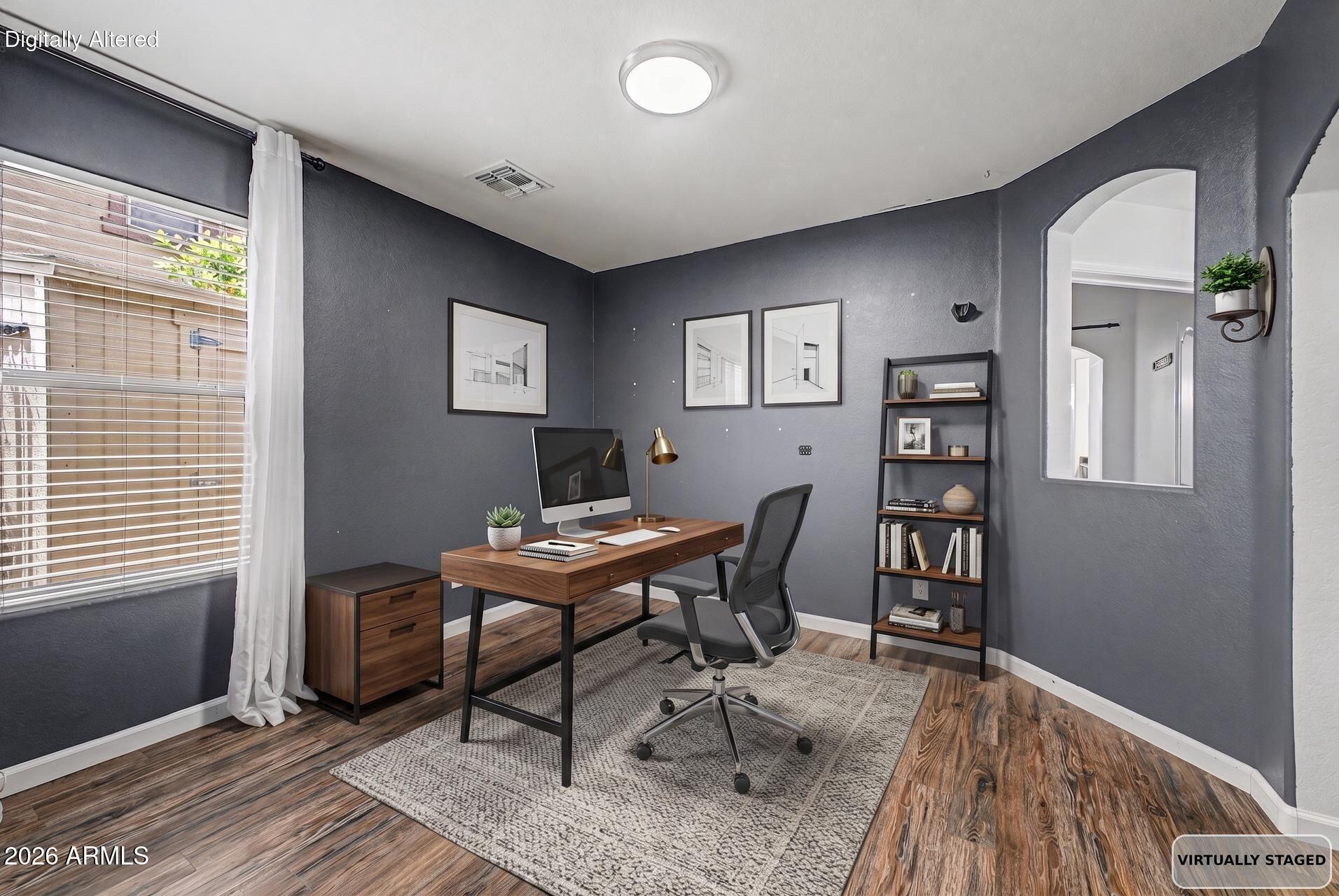 21063 E CALLE DE FLORES