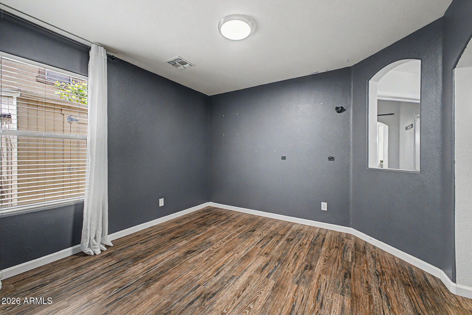 21063 E CALLE DE FLORES