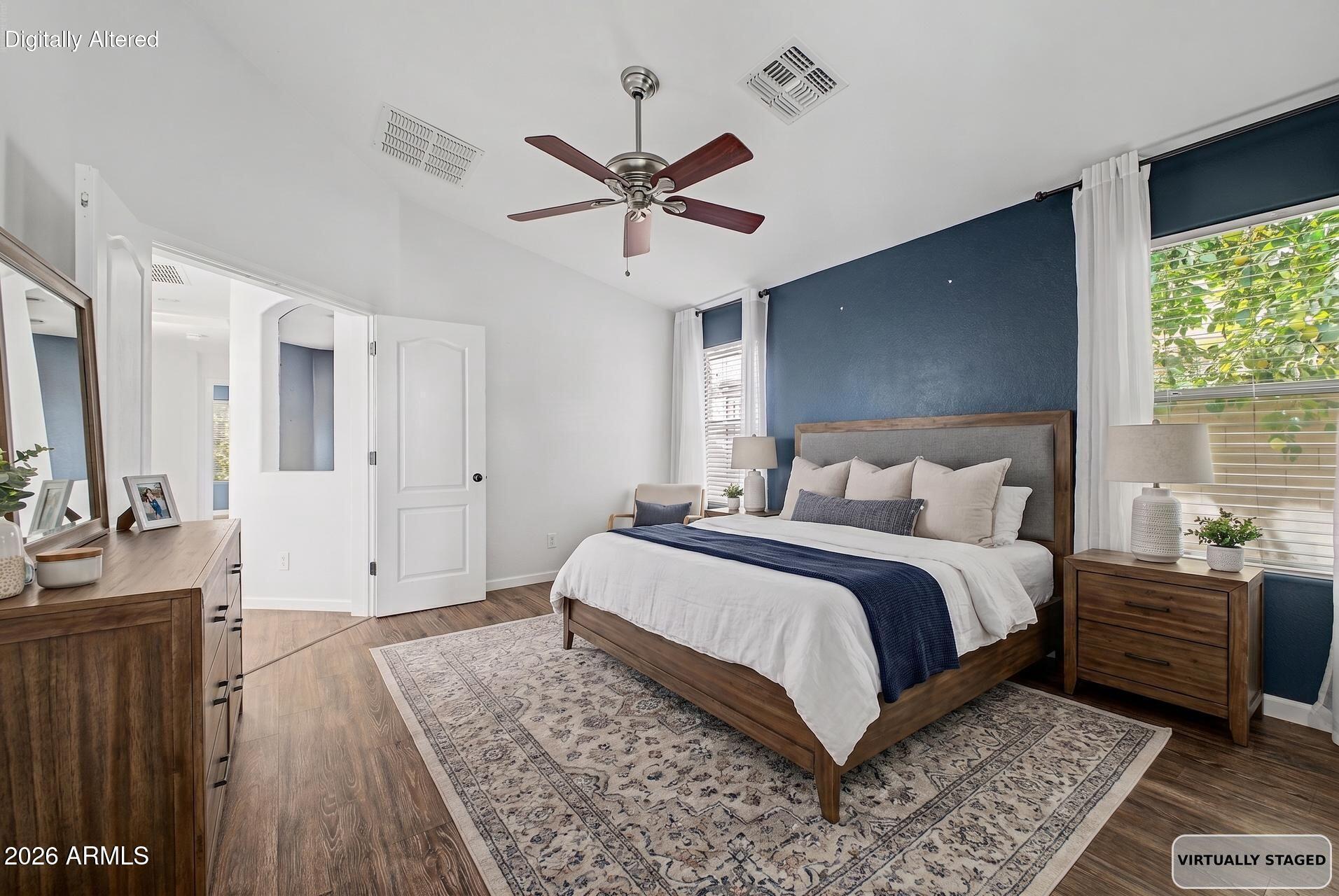 21063 E CALLE DE FLORES