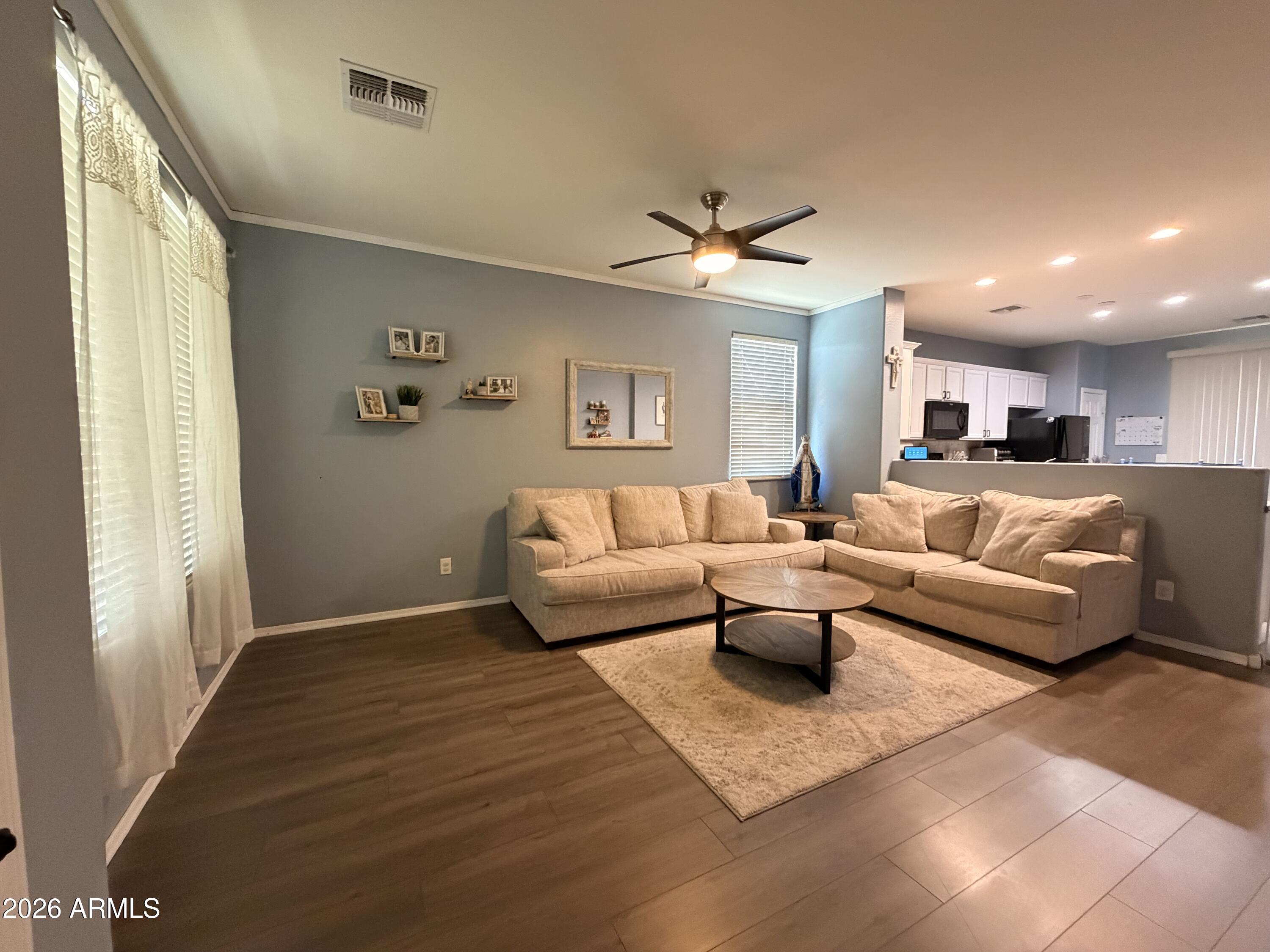 12021 W DAVIS Lane