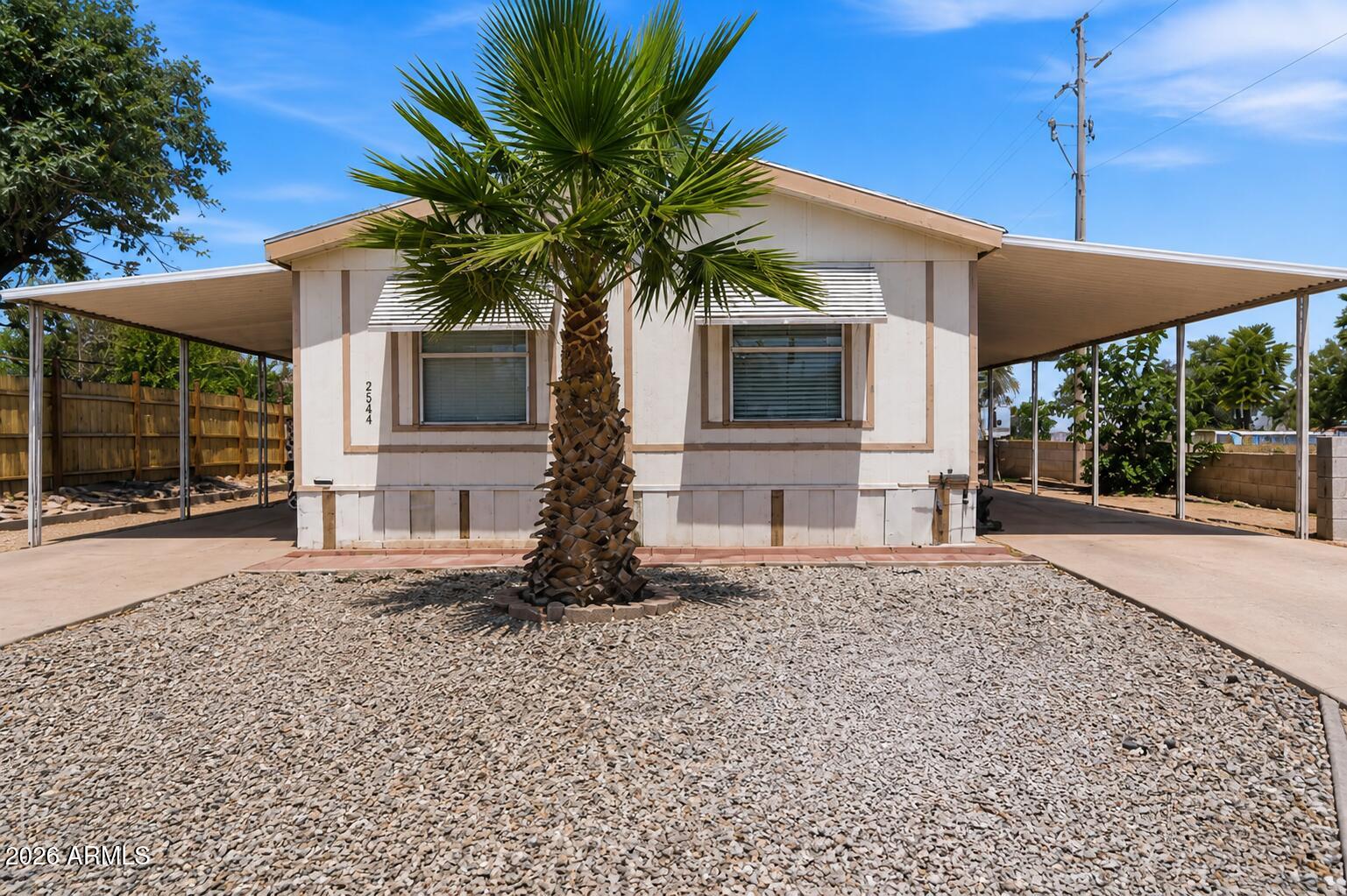 2544 E PIUTE Avenue