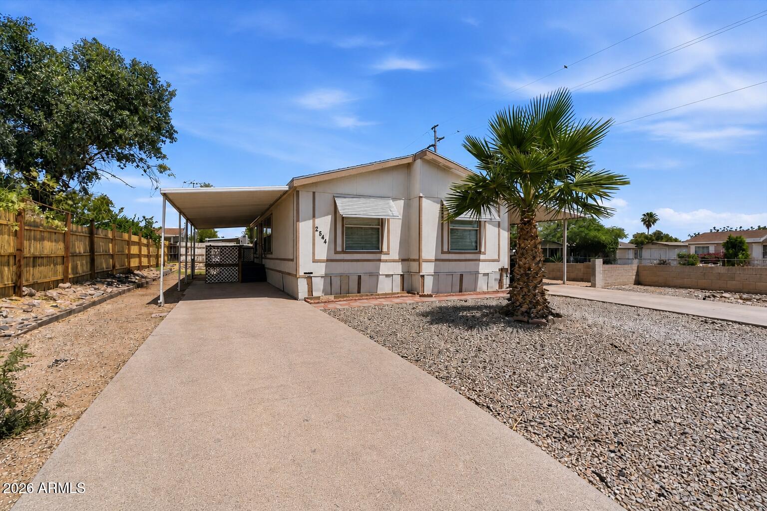 2544 E PIUTE Avenue