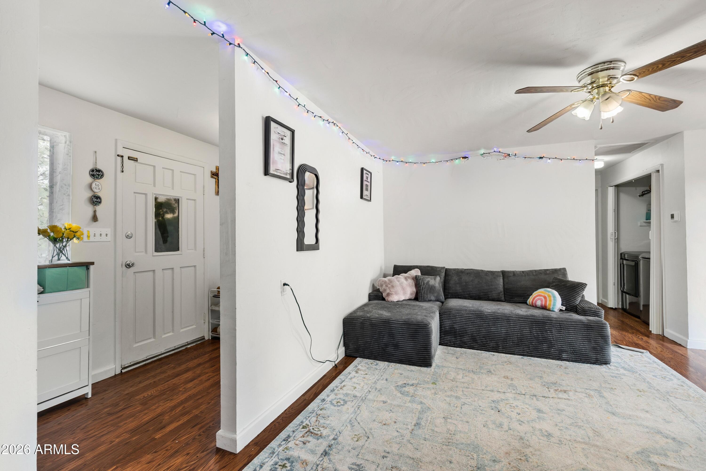 560 SIESTA Street 1