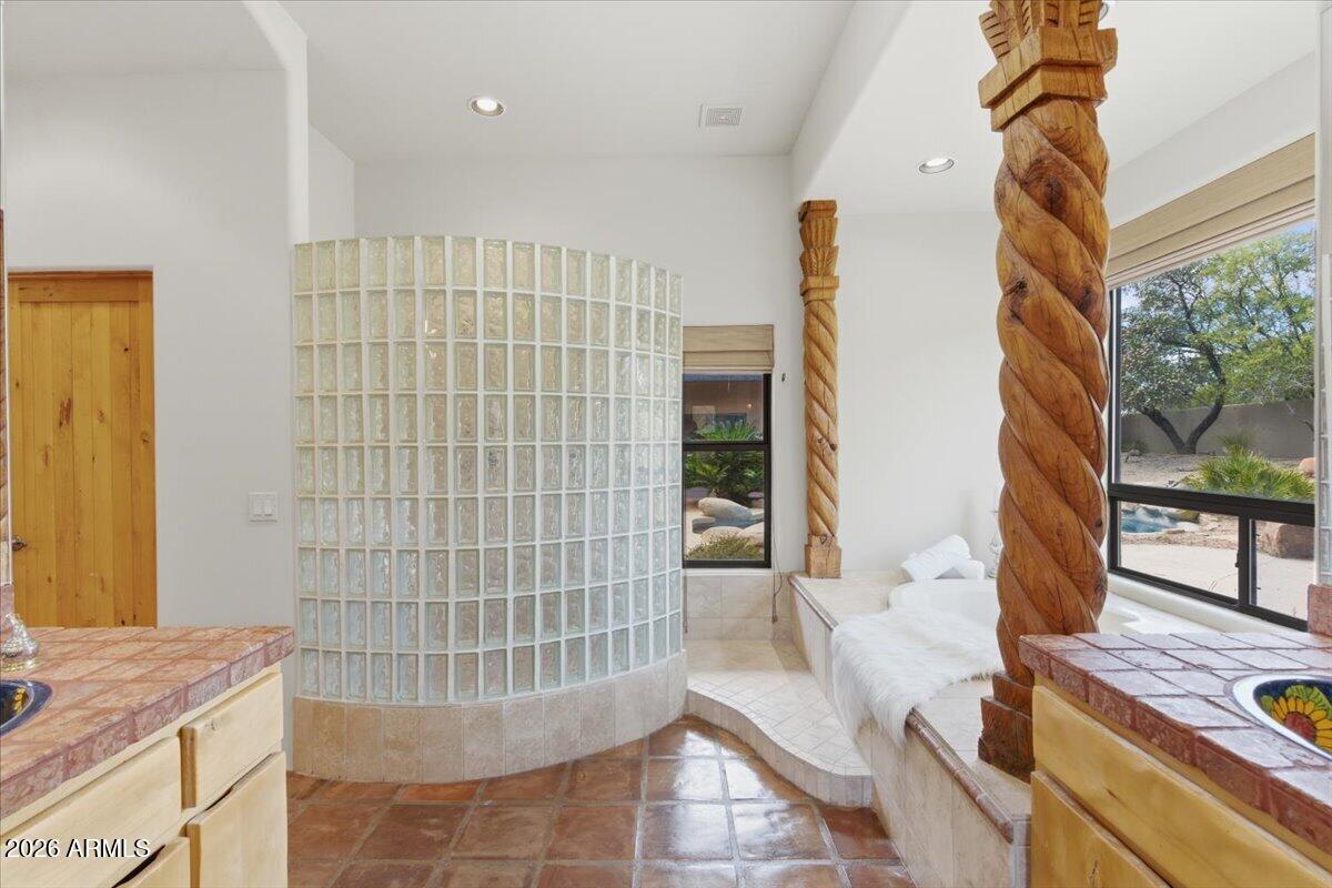 8066 E VILLA CASSANDRA Drive