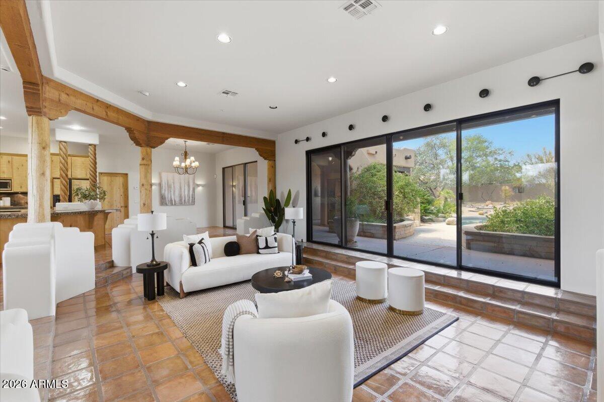 8066 E VILLA CASSANDRA Drive