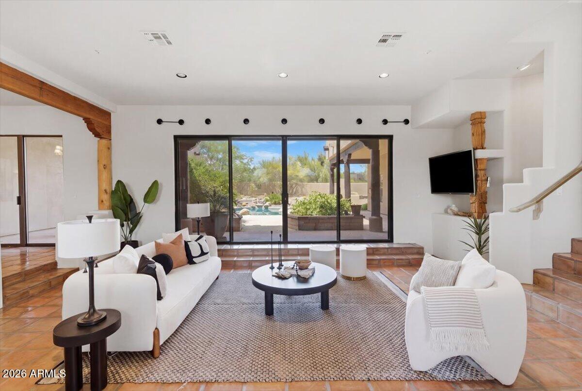 8066 E VILLA CASSANDRA Drive