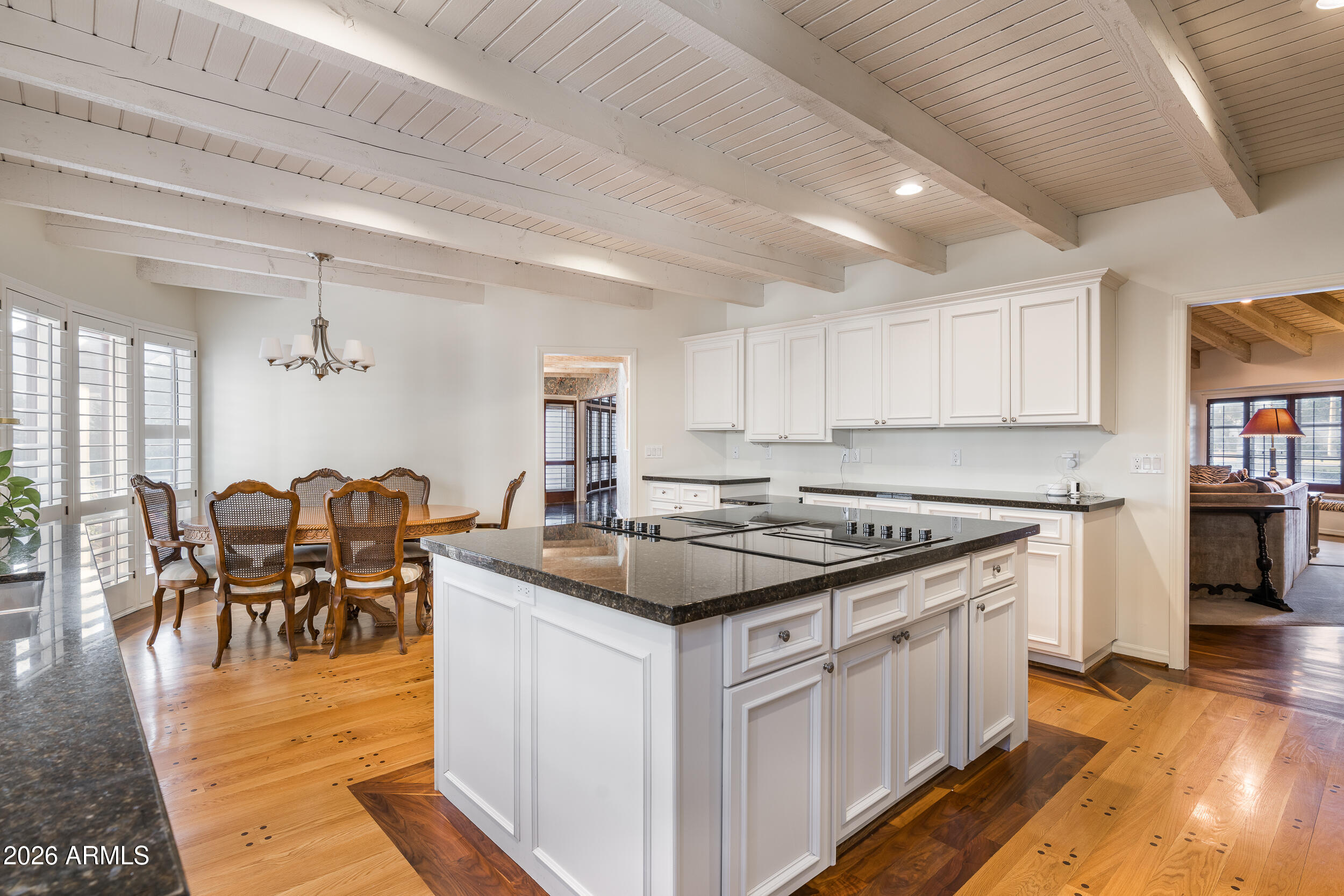 211 W KALER Drive