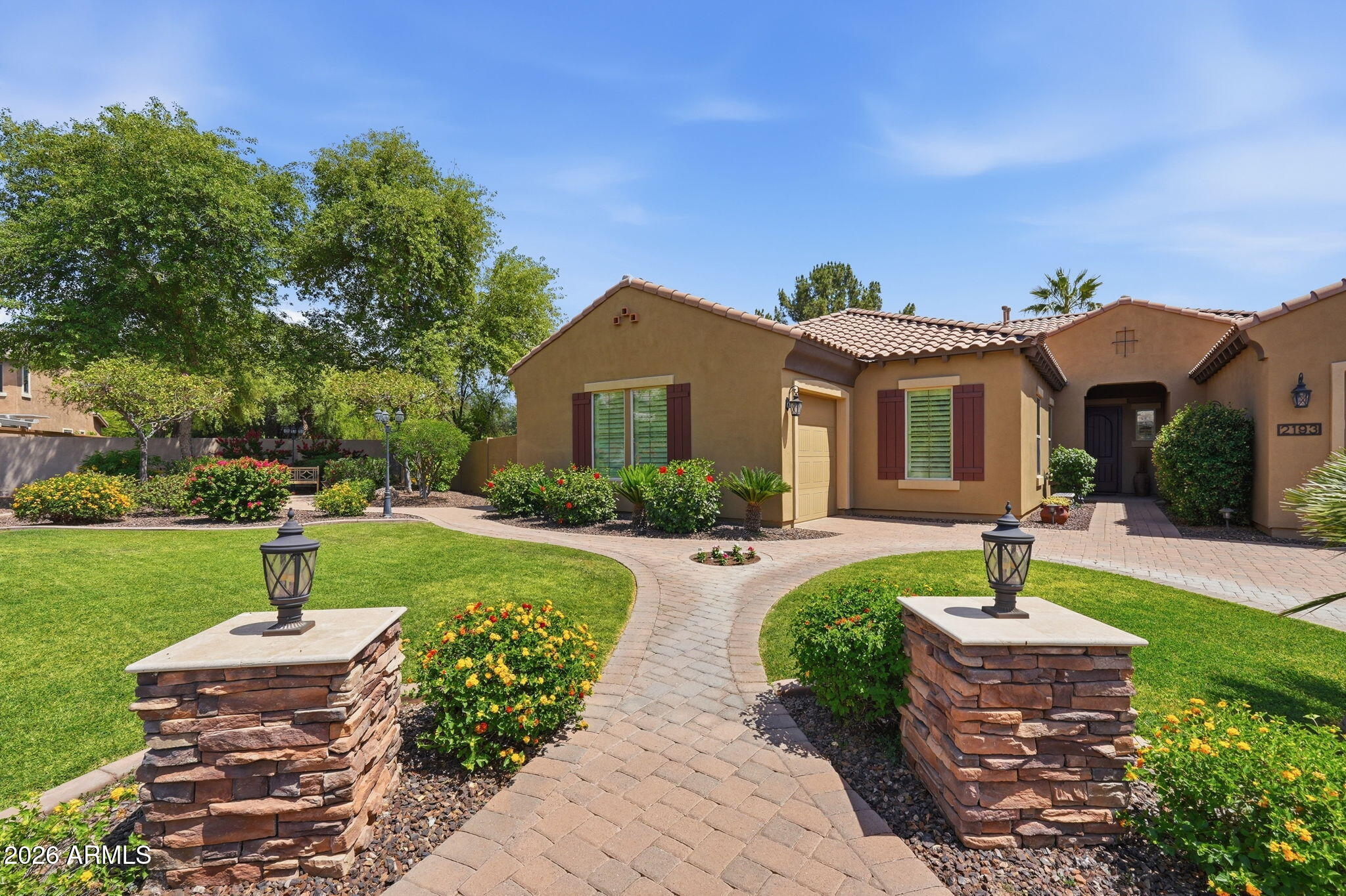 2193 E COCONINO Place