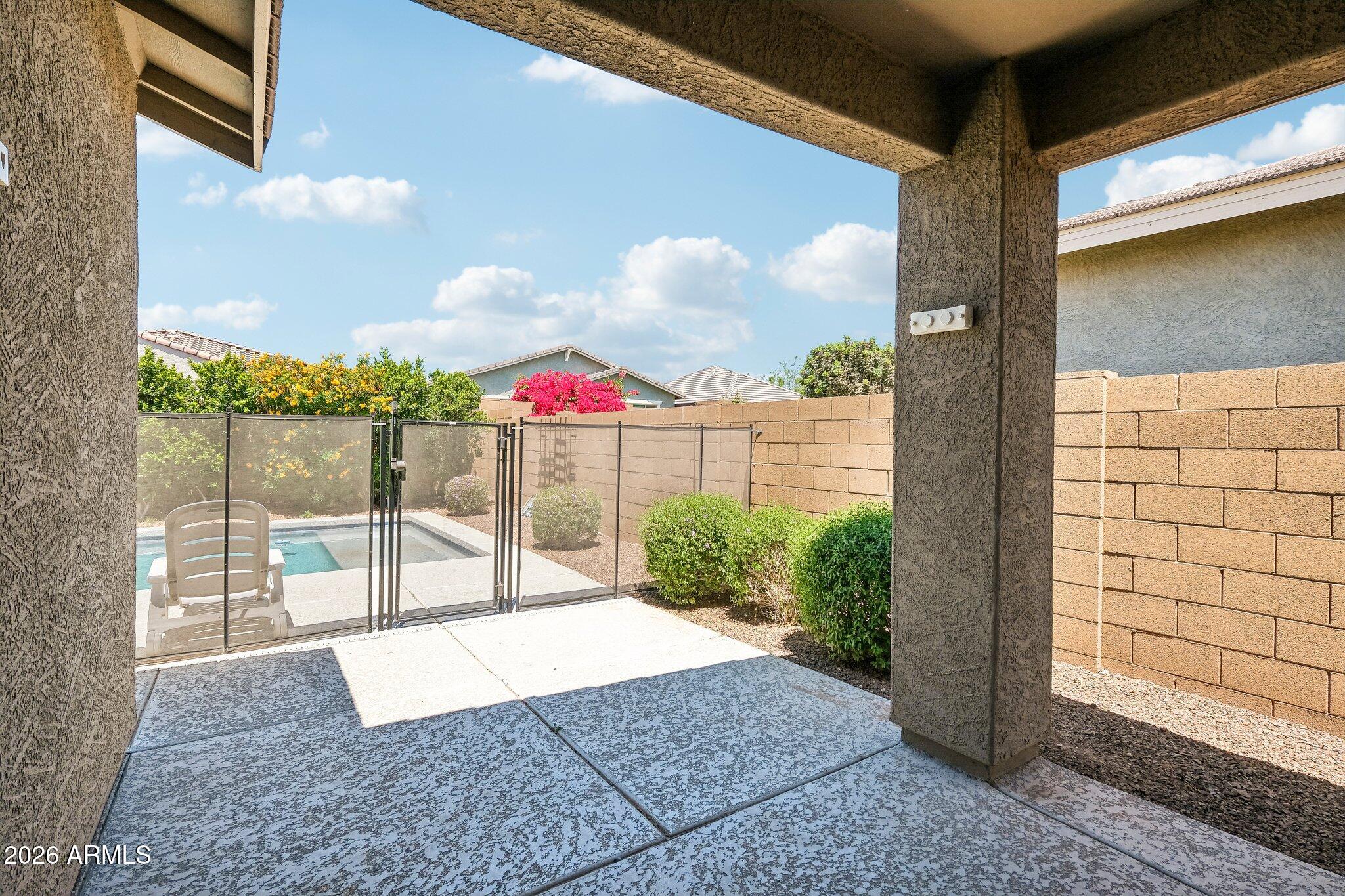9436 W WILLOW BEND Lane
