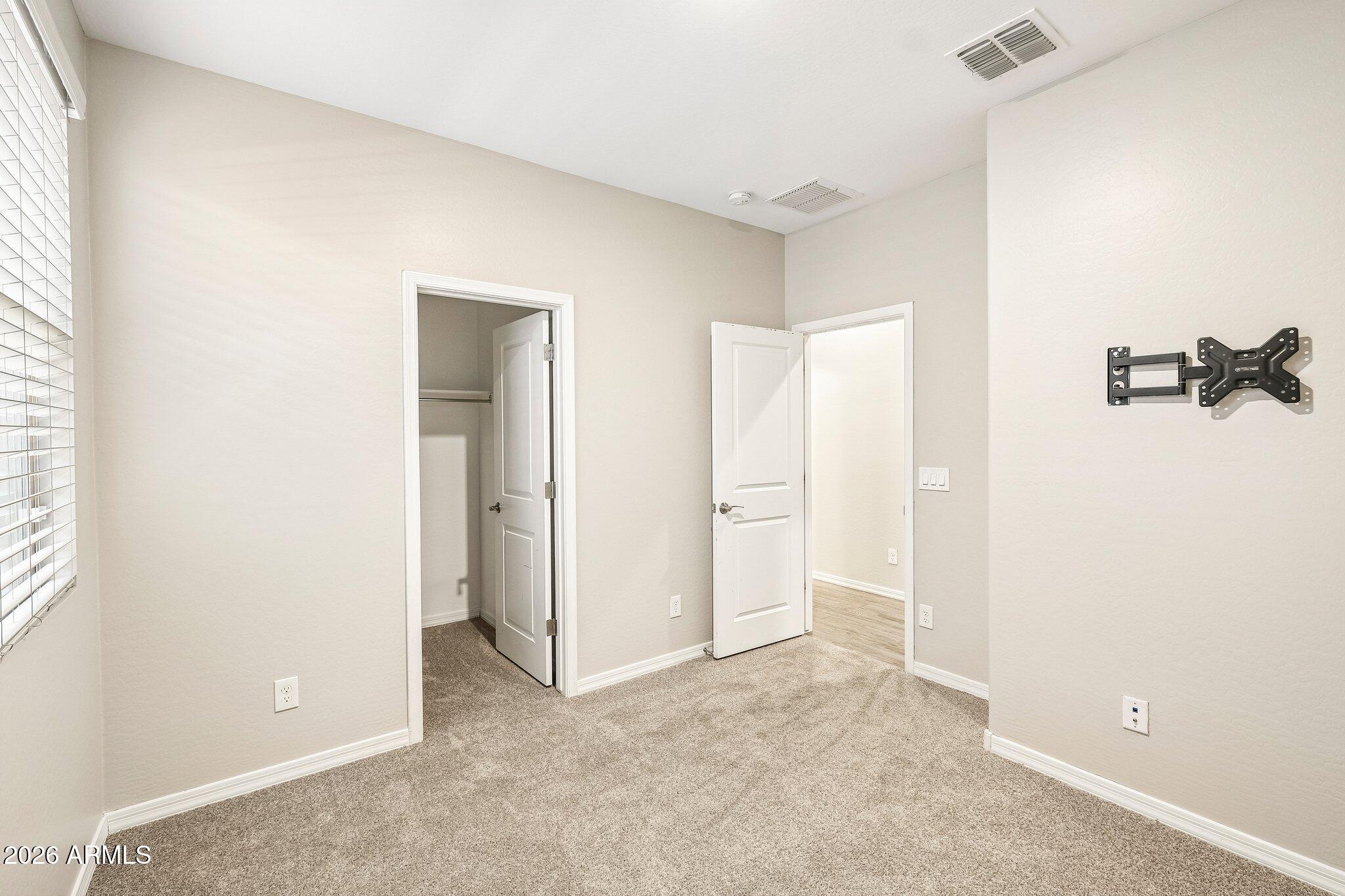 9436 W WILLOW BEND Lane