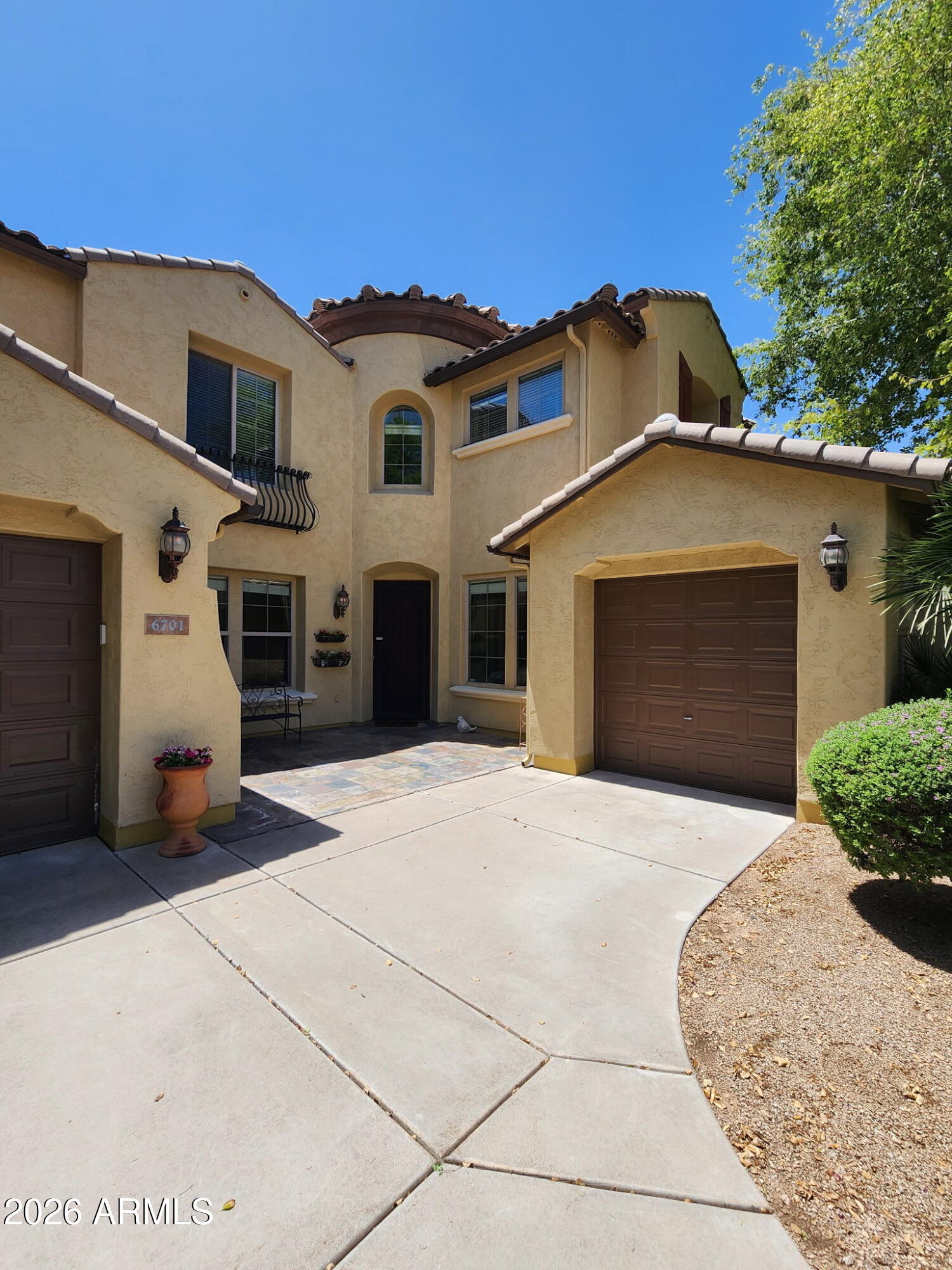 6701 W VICTORY Way