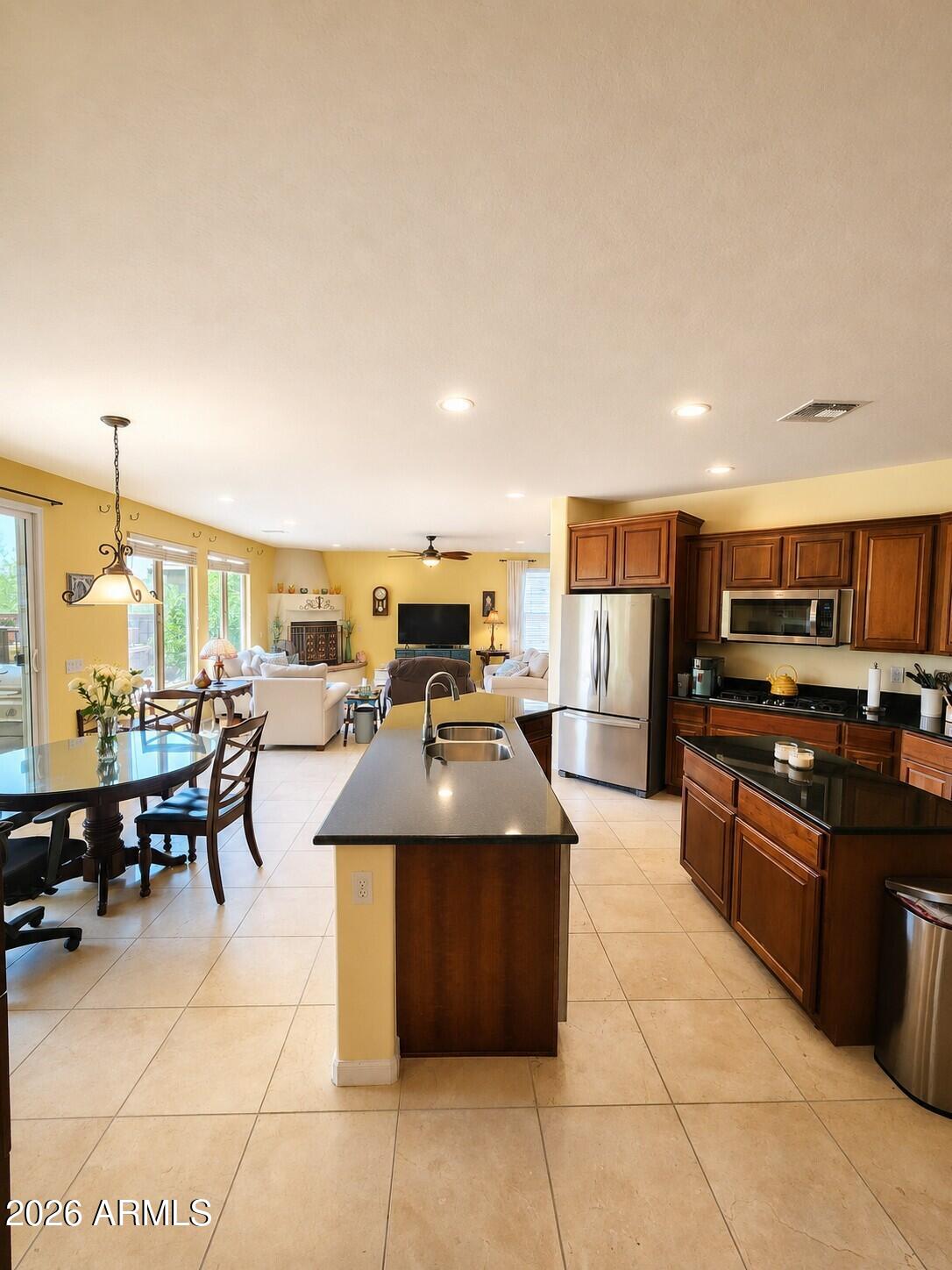 6701 W VICTORY Way