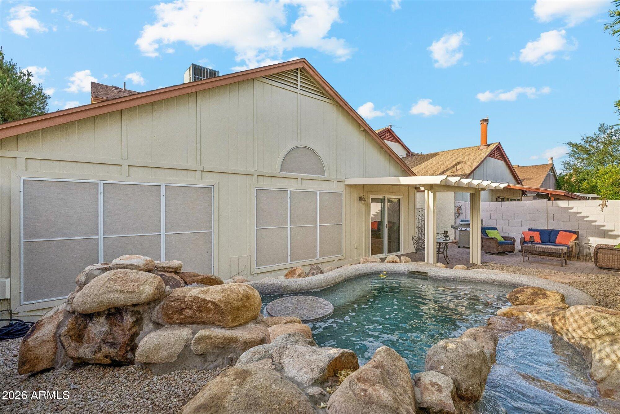 413 E KRISTAL Way
