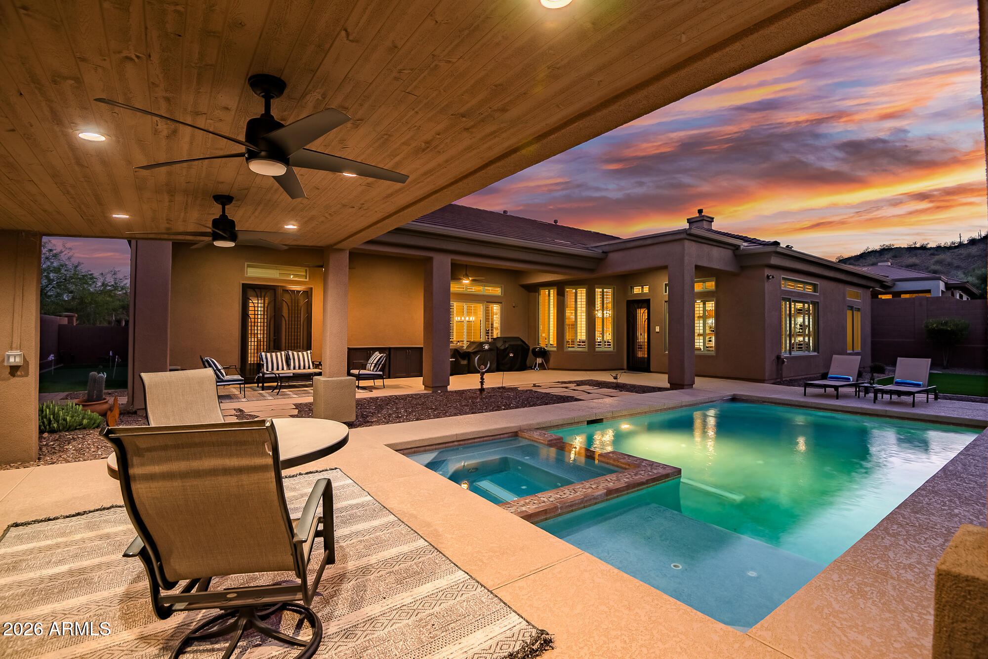 42144 N MOUNTAIN COVE Drive