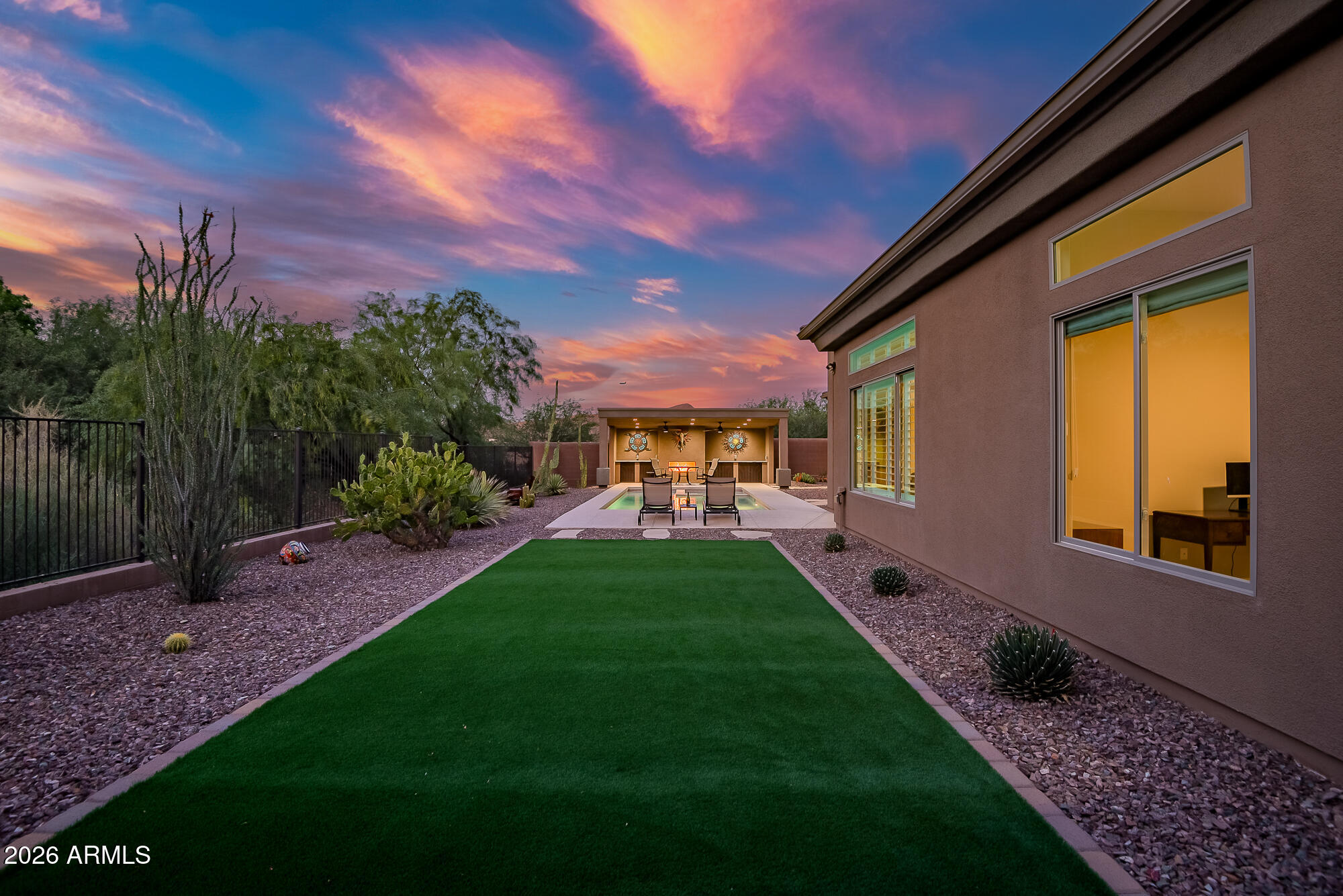 42144 N MOUNTAIN COVE Drive