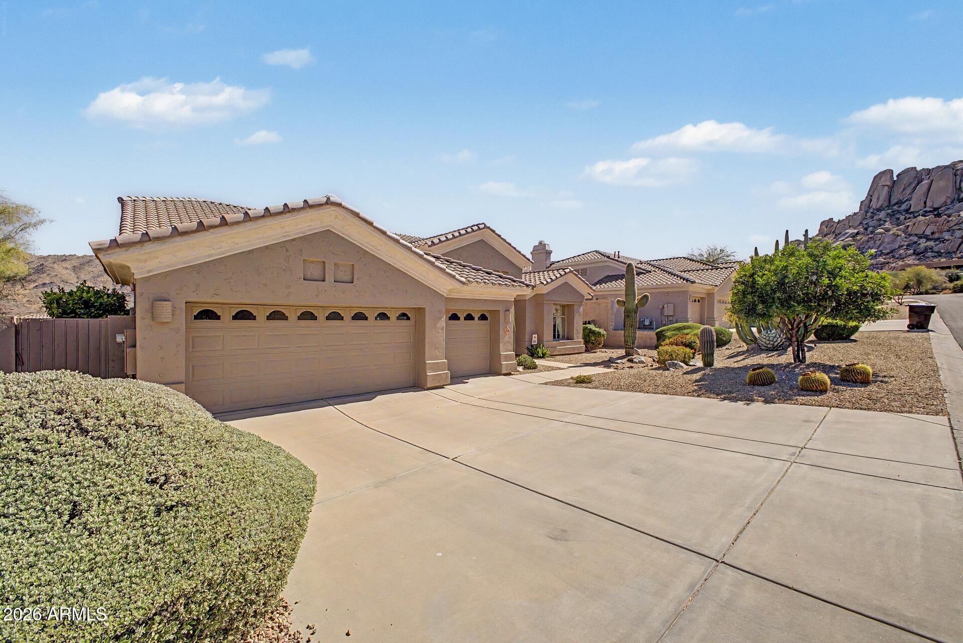 11521 E DESERT HOLLY Drive